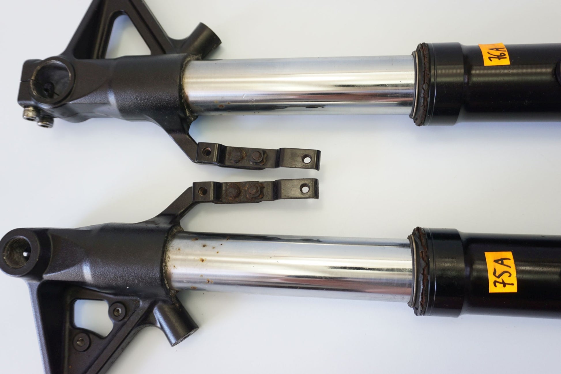 TRIUMPH TIGER SPORT 1050 16- Gabel Gabelholme Fork 15