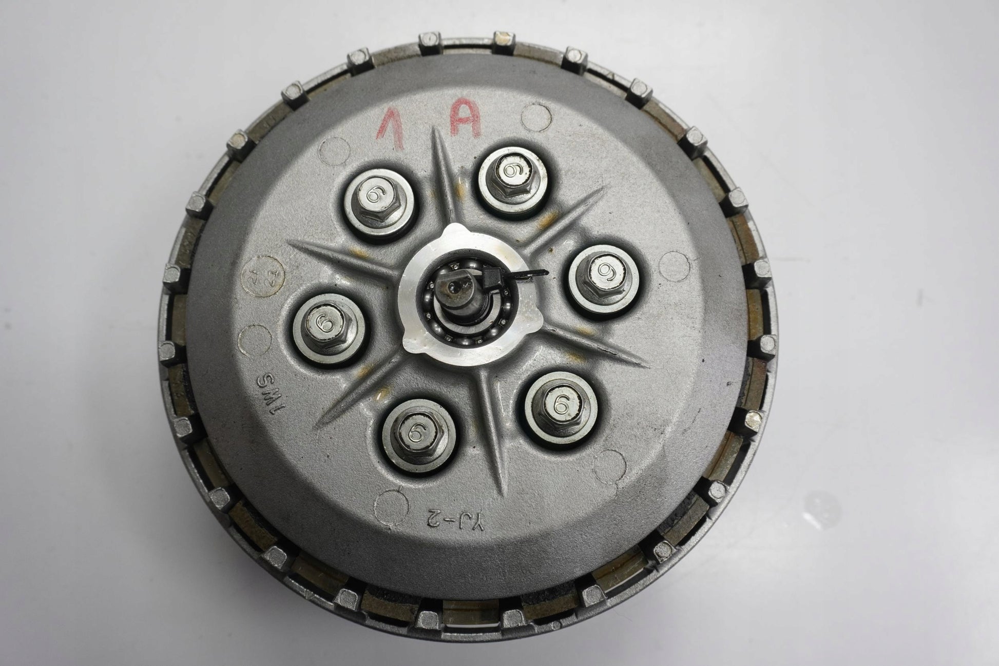 YAMAHA MT-07 21- Kupplung Kupplungskorb Clutch 2