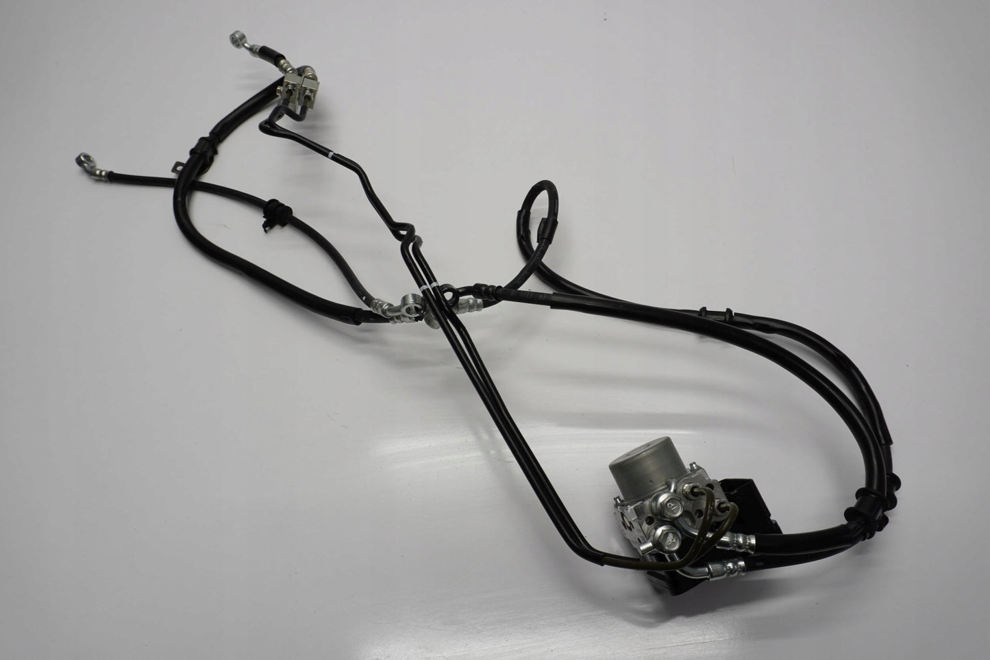 SUZUKI V-STROM 800 23- ABS Pumpe Druckmodulator 2