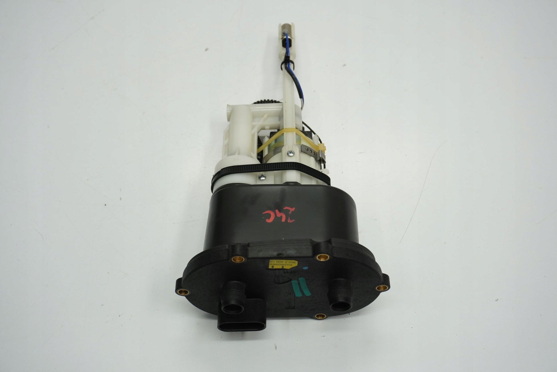 DUCATI DIAVEL 1200 11-13 Benzinpumpe Kraftstoffpumpe Fuel Pump 6
