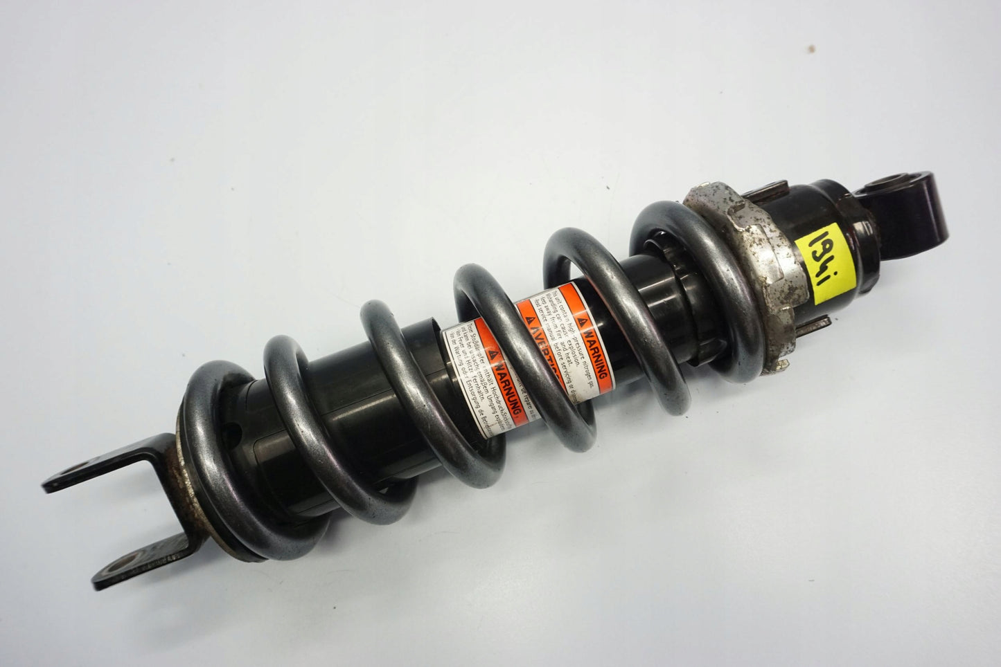SUZUKI GSR 750 11-16 Stoßdämpfer Federbein shock absorber 2
