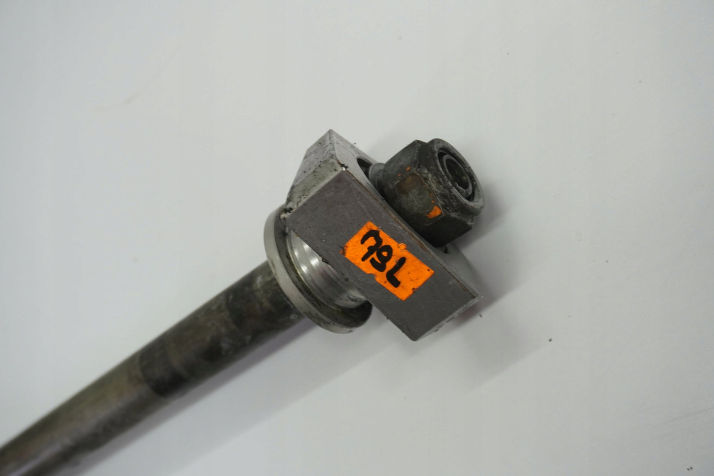 BMW F 800 R 09-14 Hinterachse Achse hinten Radachse rear axle 3