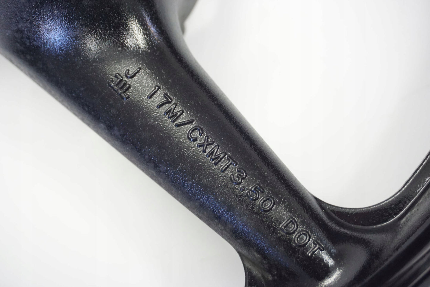 HONDA CBR 954-RR SC50 02-04 Felge vorne Wheel Vorderrad 7