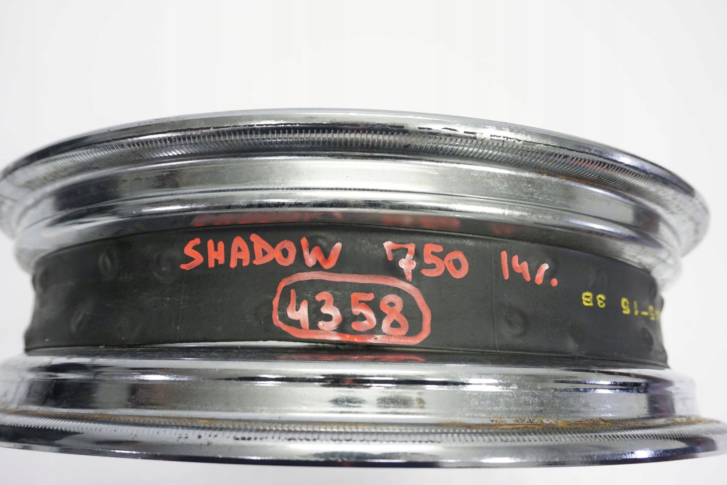 HONDA VT 750 SHADOW 13- Felge hinten Wheel Hinterrad 8