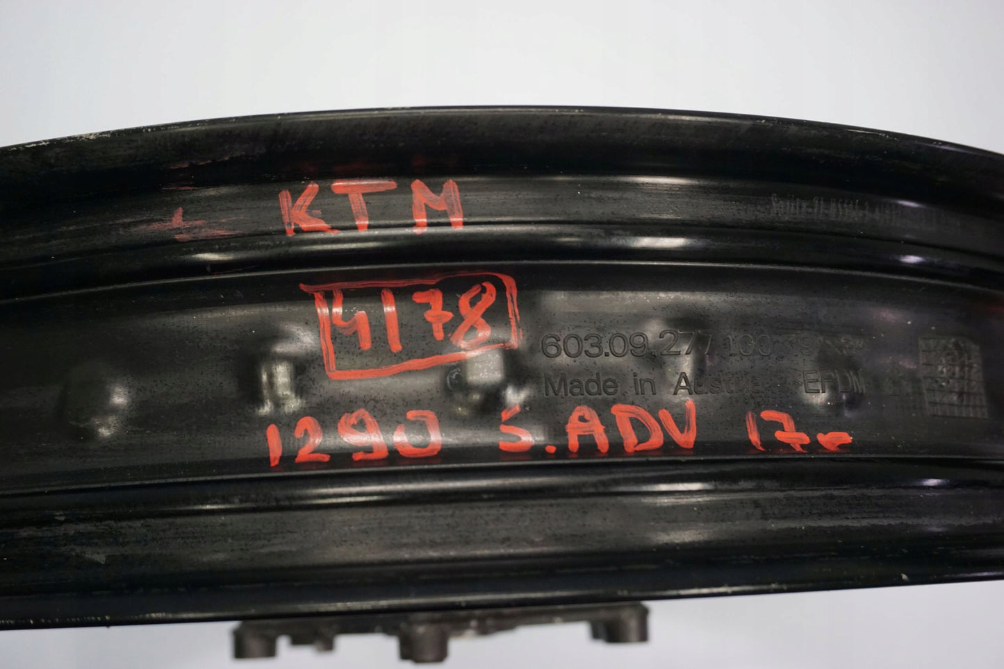 KTM 1290 SUPER ADVENTURE S 17- Felge vorne Wheel Vorderrad 9