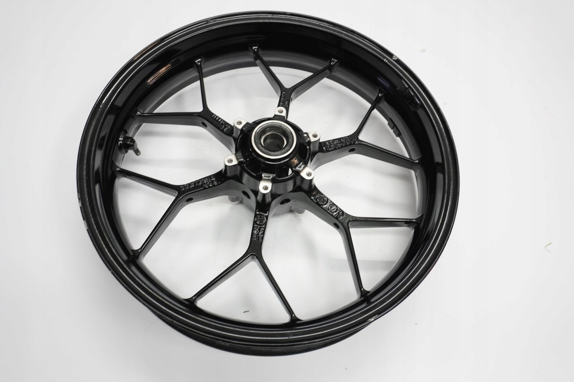 HONDA CBR 1000RR SC59 12-16 Felge vorne Wheel Vorderrad 3