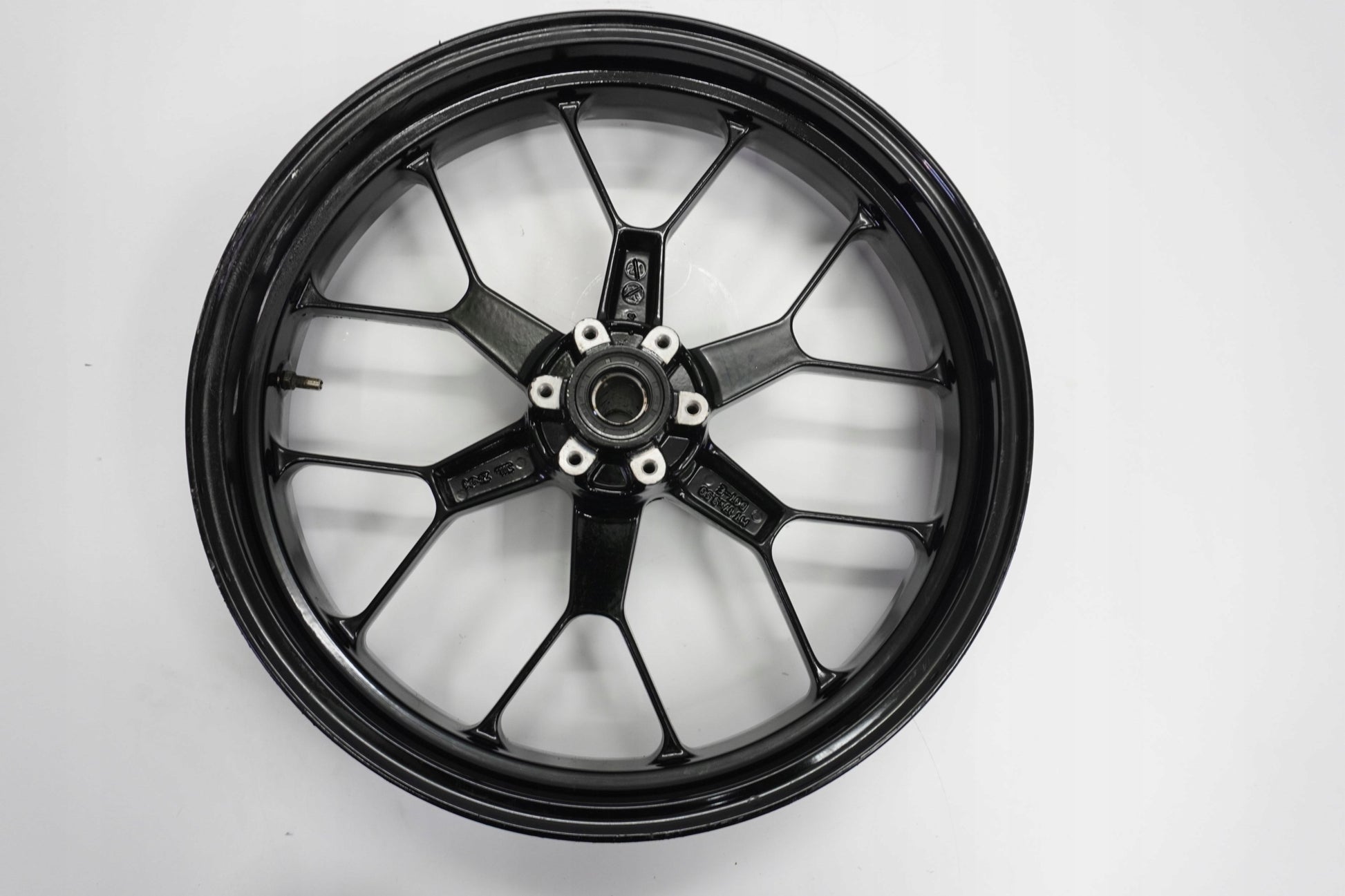 APRILIA SL 750 SHIVER 07-16 Felge vorne Wheel Vorderrad 9