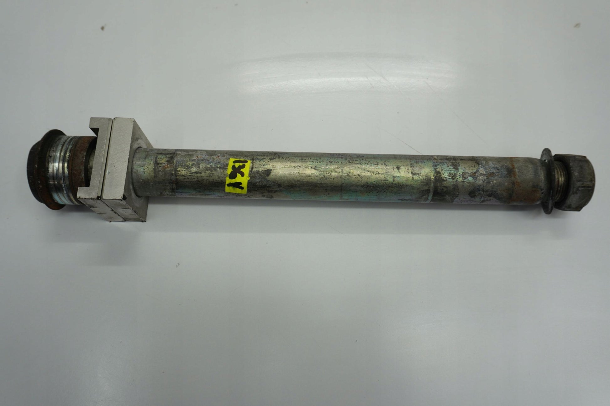 YAMAHA TRACER 9 GT 21- Hinterachse Achse hinten Radachse rear axle 3