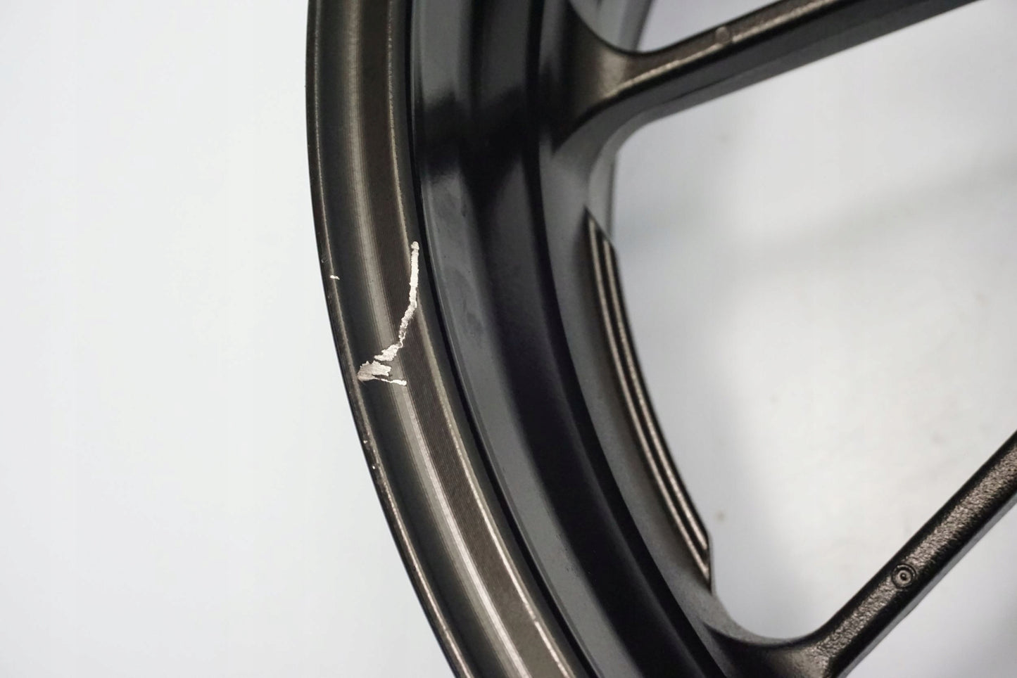 YAMAHA MT-09 TRACER Felge hinten Wheel Hinterrad 3