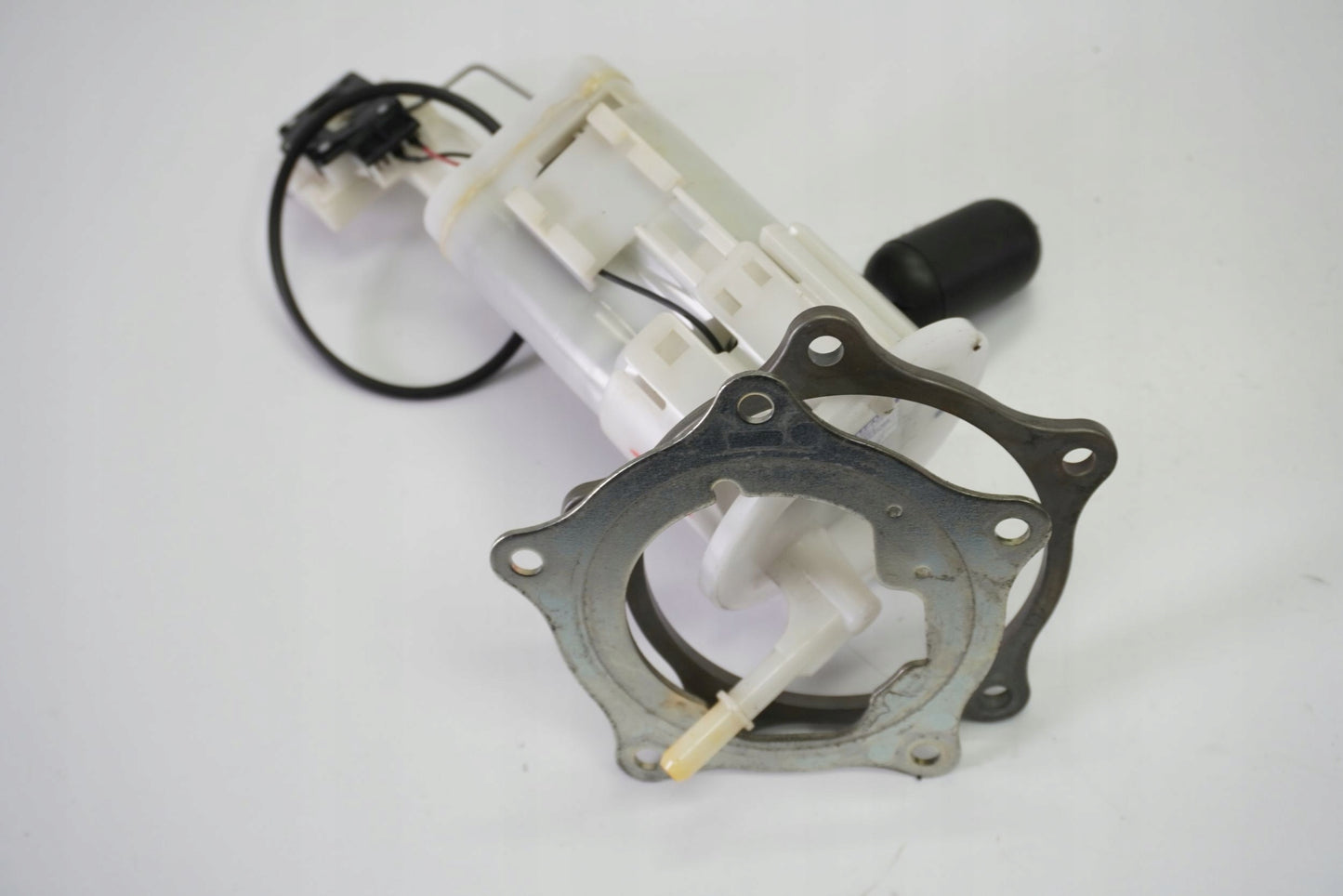 SUZUKI GSX-S 750 17-23 Benzinpumpe Kraftstoffpumpe Fuel Pump 2
