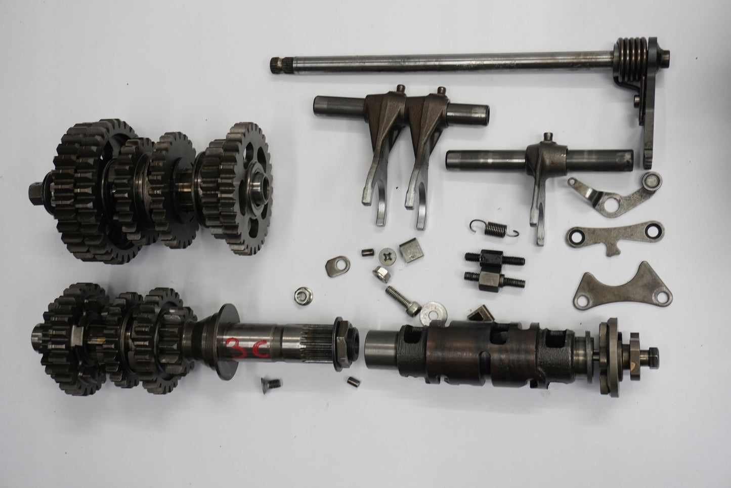 SUZUKI INTRUDER 800 05- Getriebe Gearbox 2