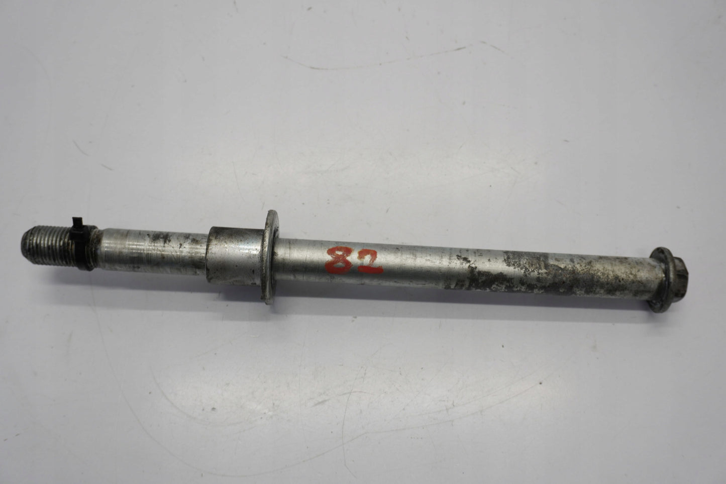 SUZUKI SV 650 S 99-02 Vorderachse Achse vorne Radachse front axle 3