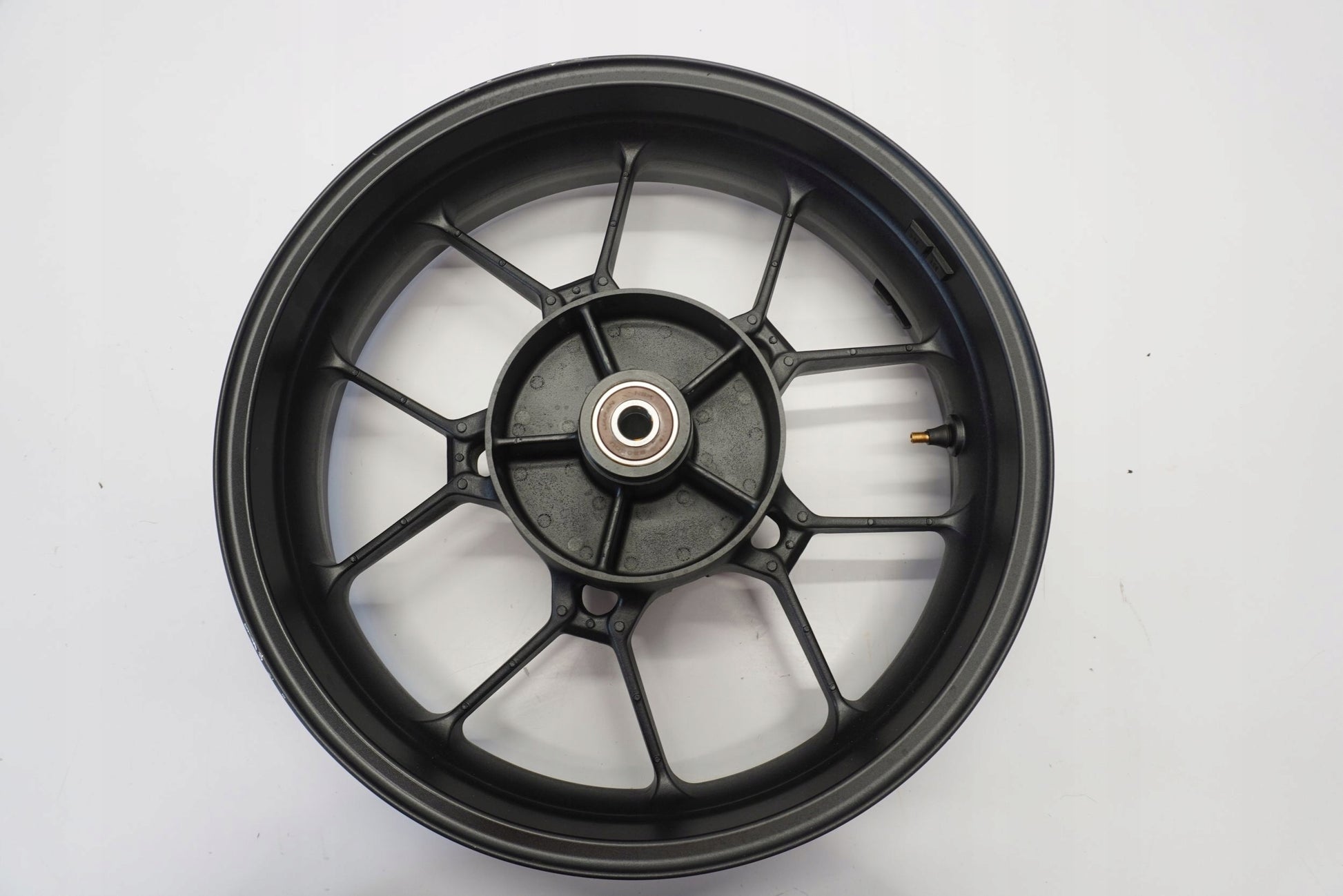 HONDA CB 750 HORNET 23- Felge hinten Wheel Hinterrad 11