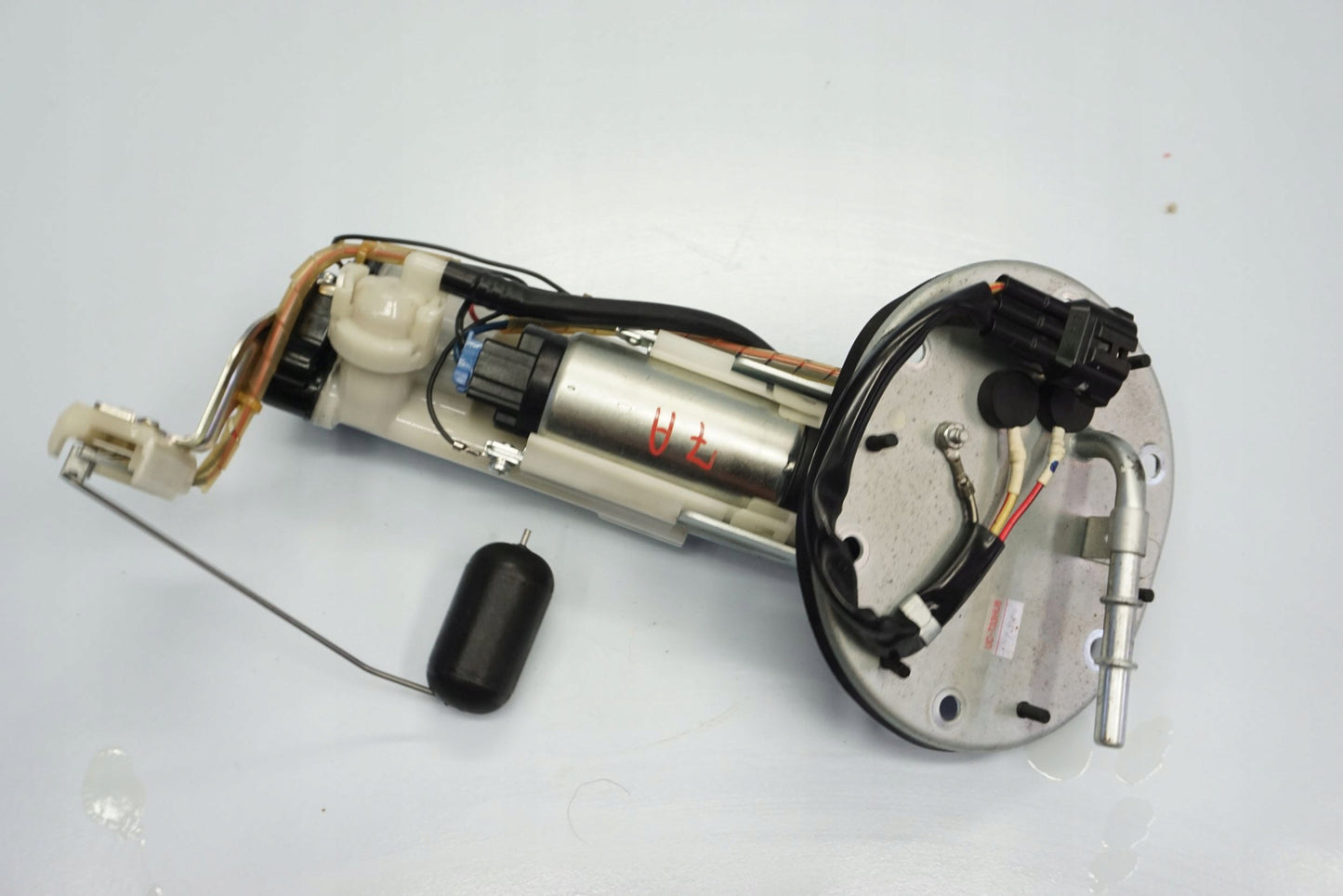 HONDA VFR 800 F 17-19 Benzinpumpe Kraftstoffpumpe Fuel Pump 6