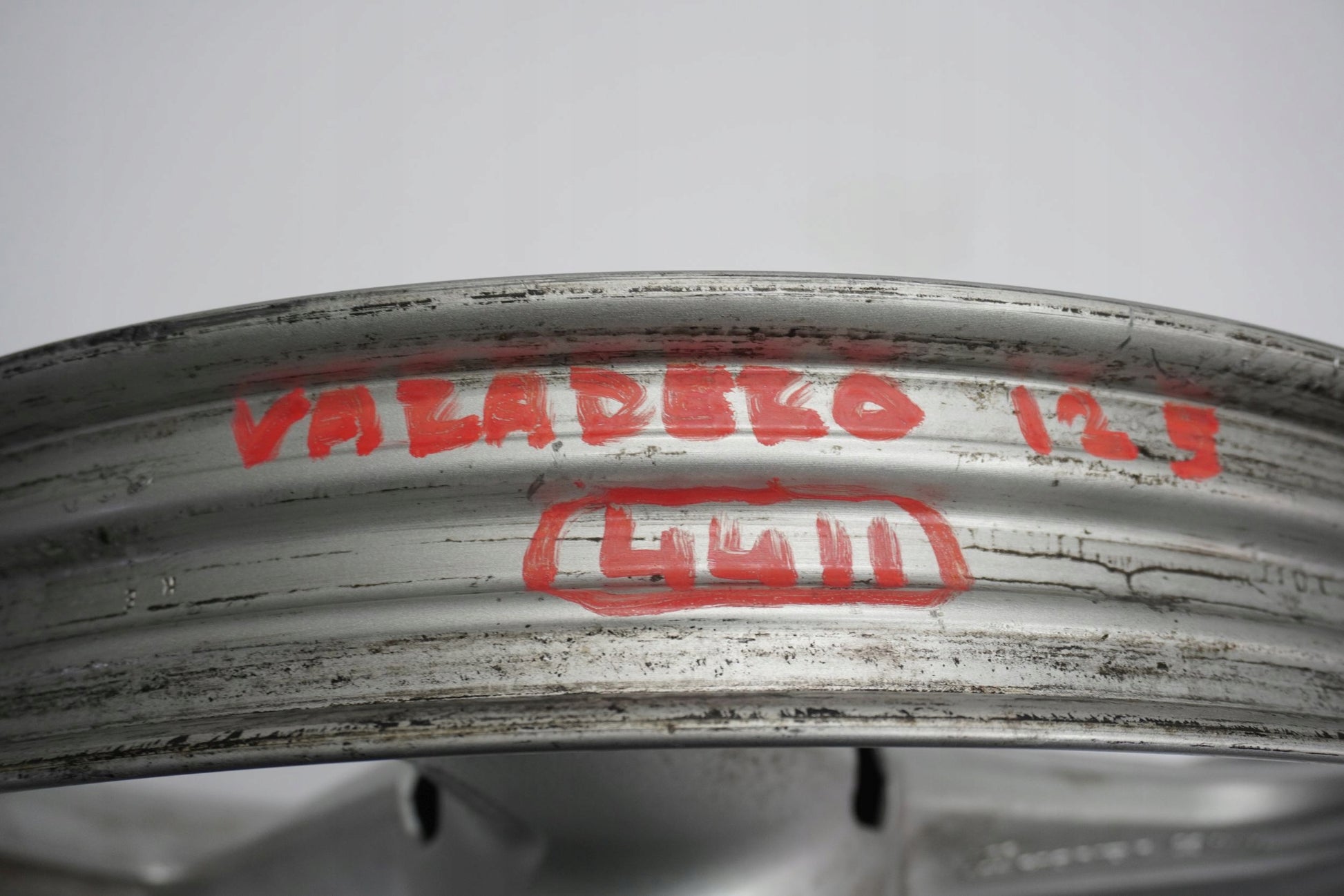 HONDA XL 125 V VARADERO 07-11 Felge vorne Wheel Vorderrad 4