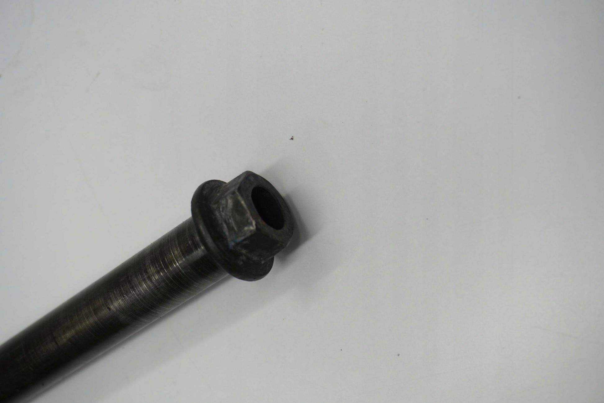 YAMAHA FZS FAZER 600 02-03 Vorderachse Achse vorne Radachse front axle 4