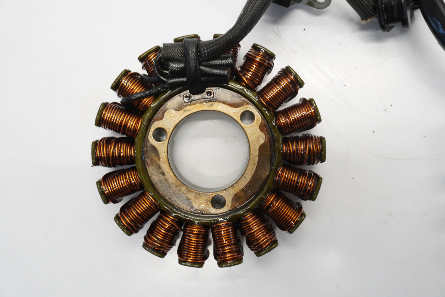 SUZUKI SV 650 03-12 Lichtmaschine Stator Generator Lima Alternator 8