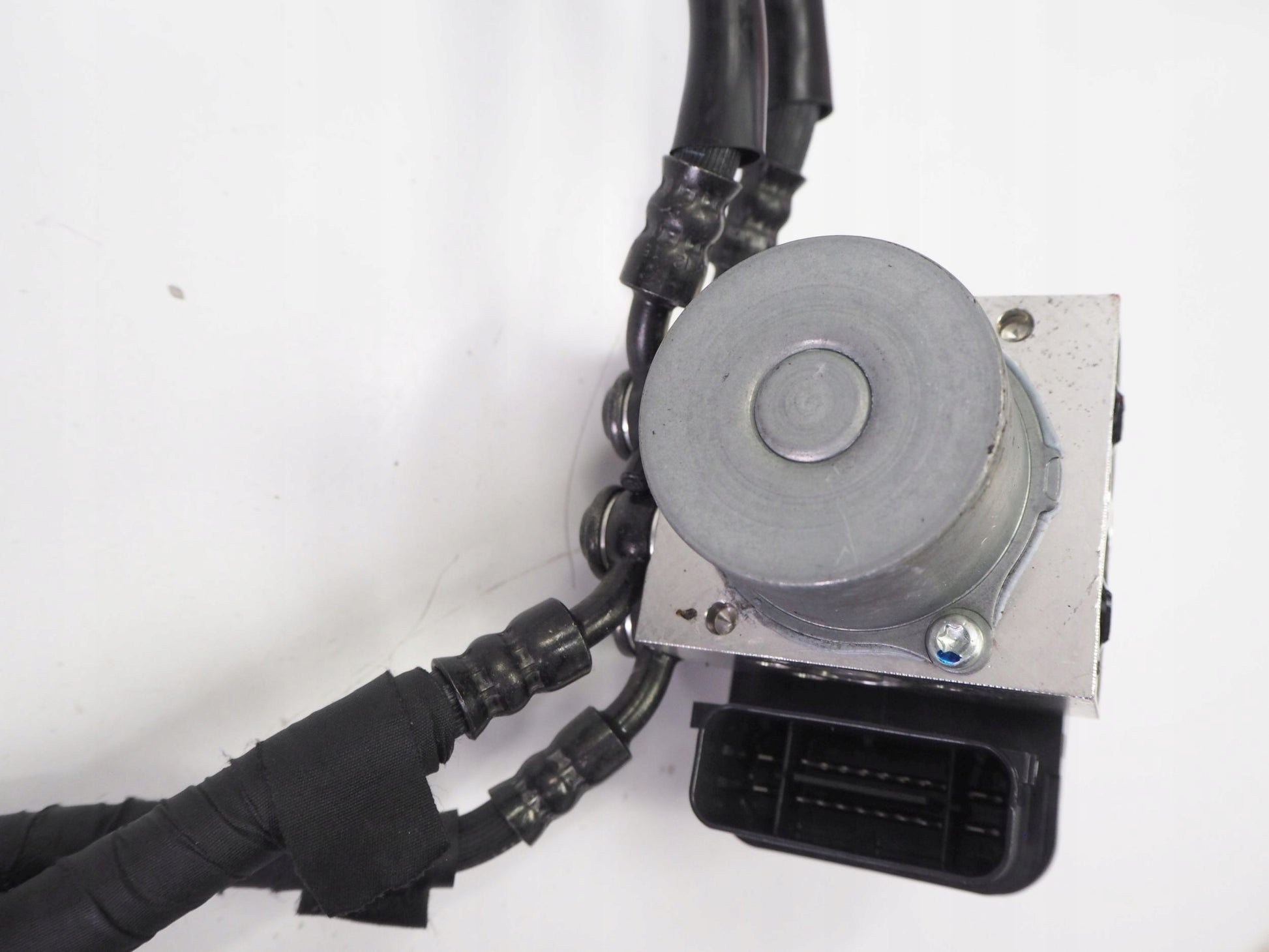 YAMAHA XSR-700 16-18 ABS Pumpe Druckmodulator 6