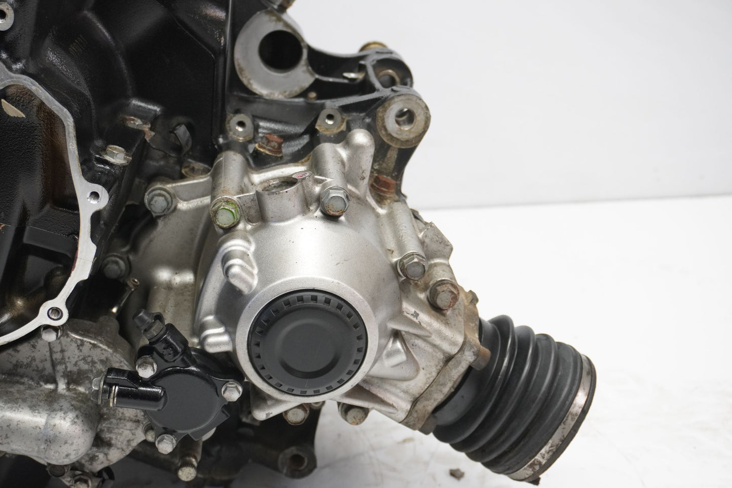 KAWASAKI GTR 1400 10-14 Motor Motorblock Engine 3