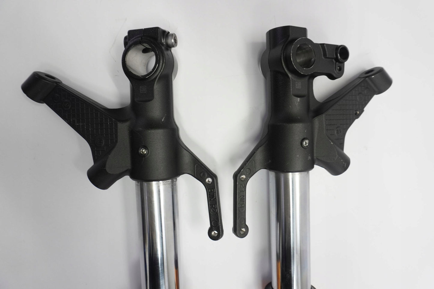 YAMAHA TRACER 9 GT + 23-24 Gabel Gabelholme Fork 12