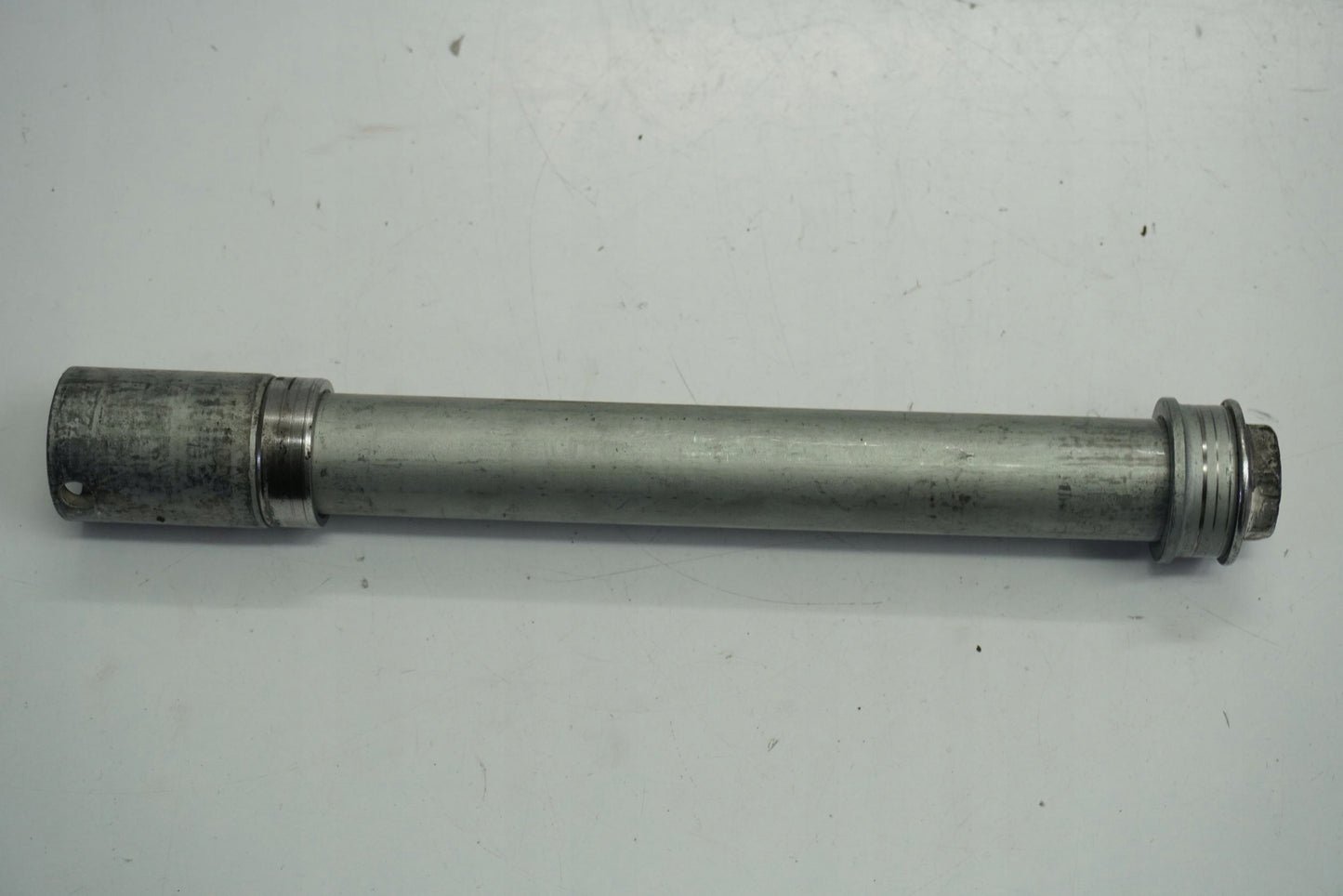 HONDA CB 1000 R SC80 Vorderachse Achse vorne Radachse front axle 3