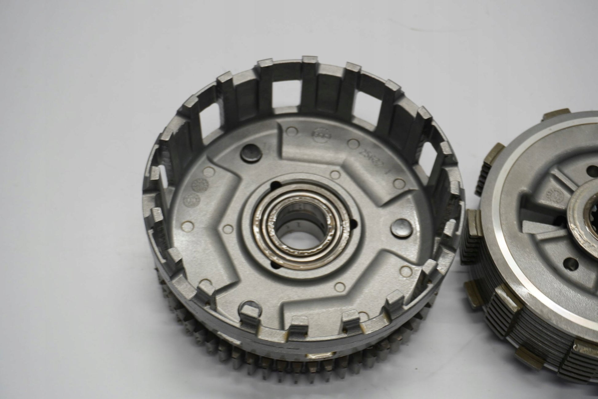 DUCATI MULTISTRADA V2 S 22- Kupplung Kupplungskorb Clutch 2