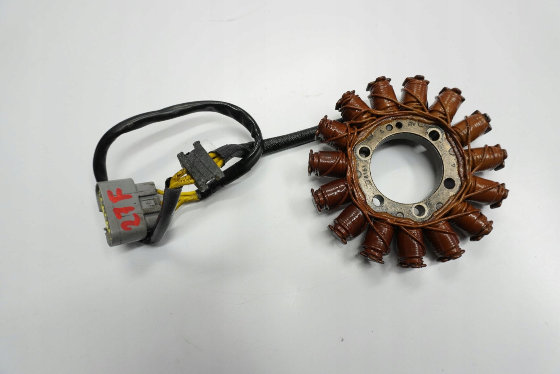 DUCATI PANIGALE 1299 15-18 Lichtmaschine Stator Generator Lima Alternator 4