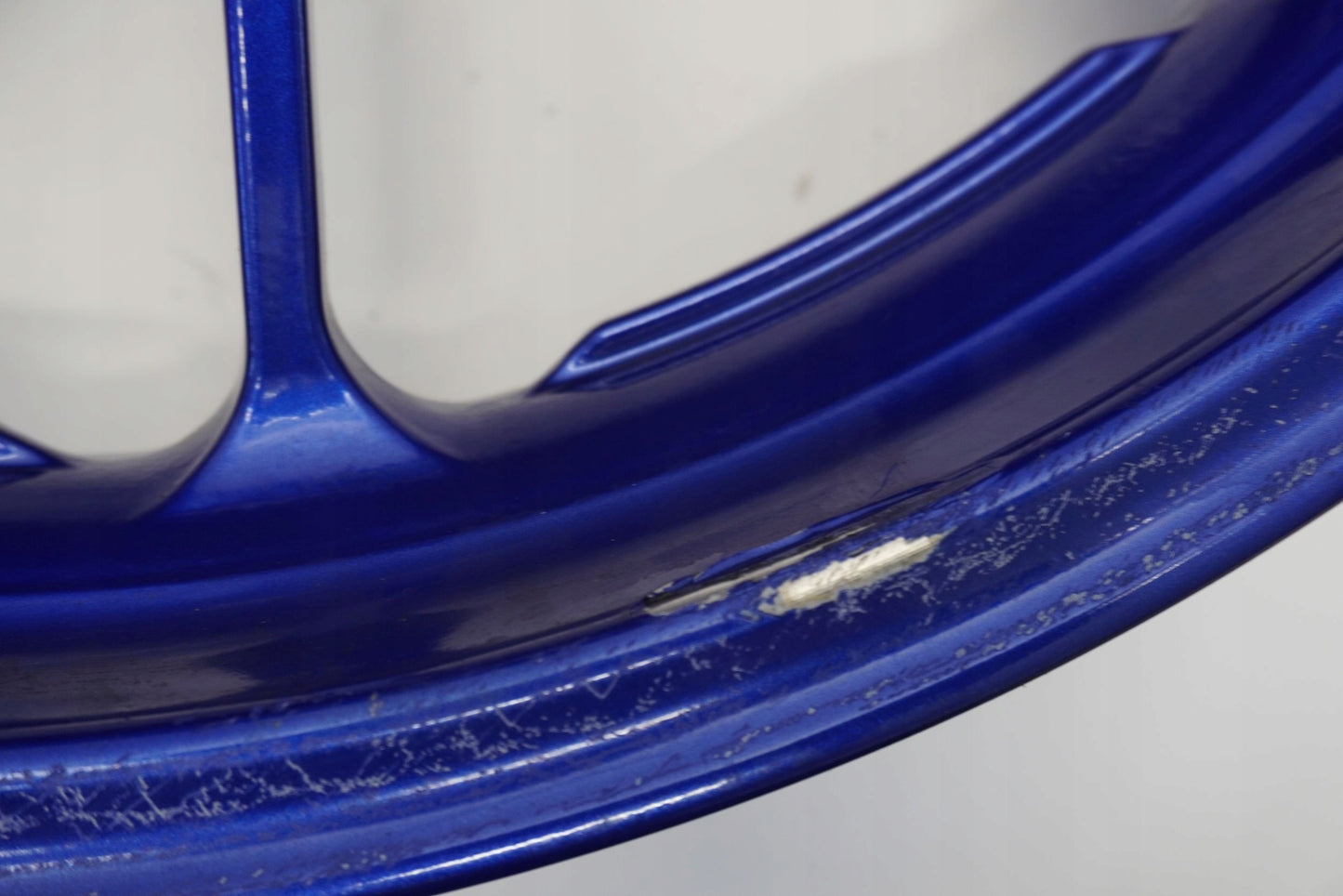 YAMAHA MT-07 13-17 Felge vorne Wheel Vorderrad 8