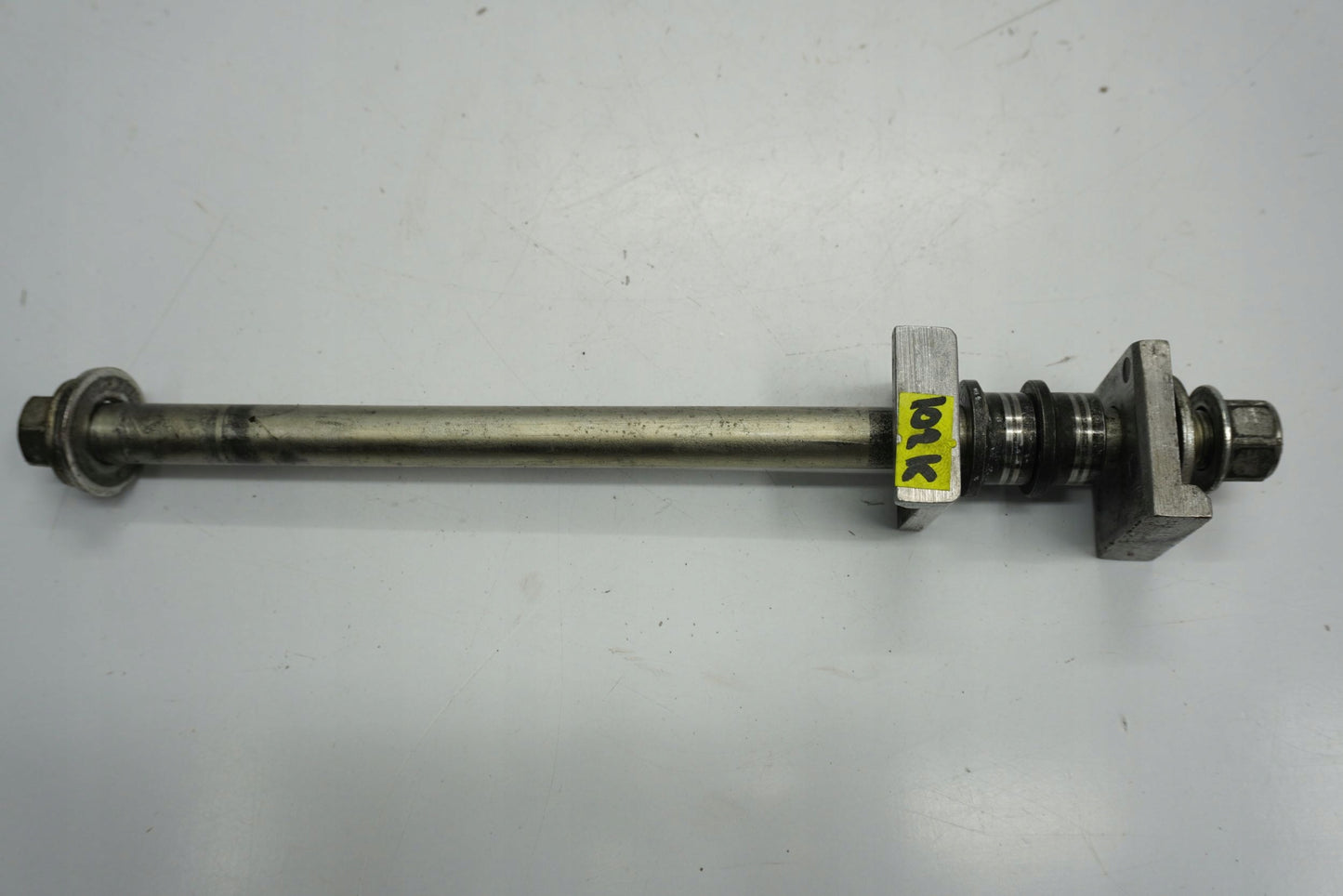 YAMAHA MT 125 20- Hinterachse Achse hinten Radachse rear axle 2