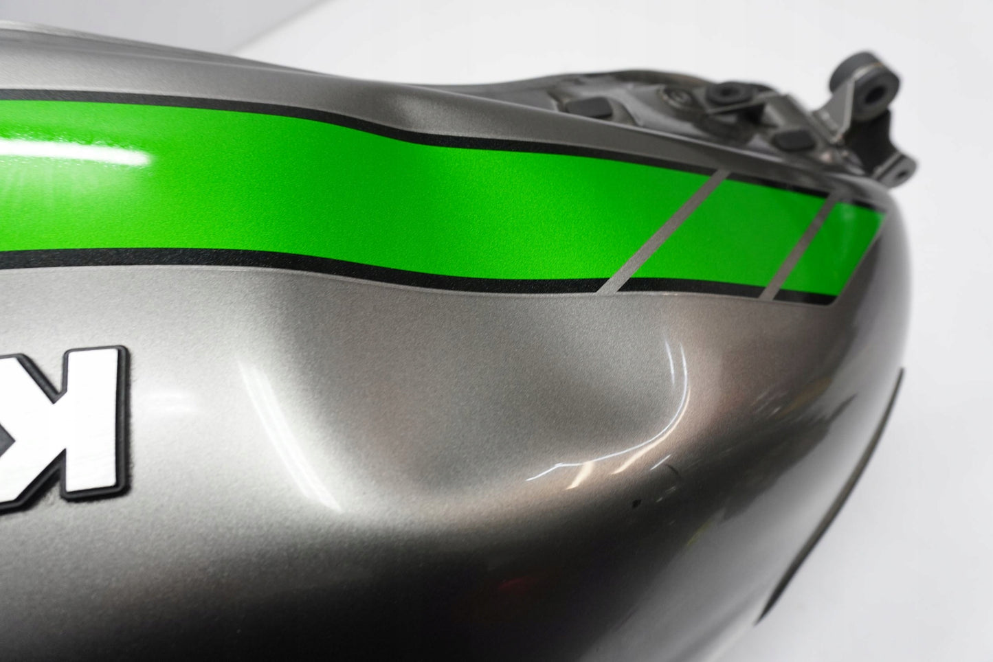 KAWASAKI Z 900 RS CAFE 18-22 Kraftstofftank Benzintank Fuel Tank 6