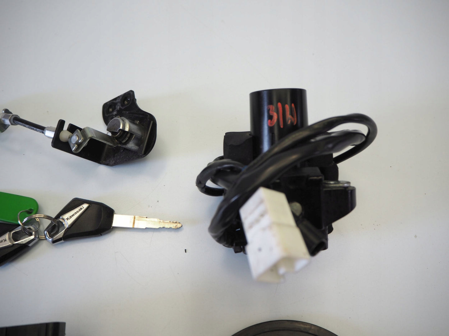KAWASAKI Z1000 14-19 Schlosssatz Zündschloss Lock Set 8