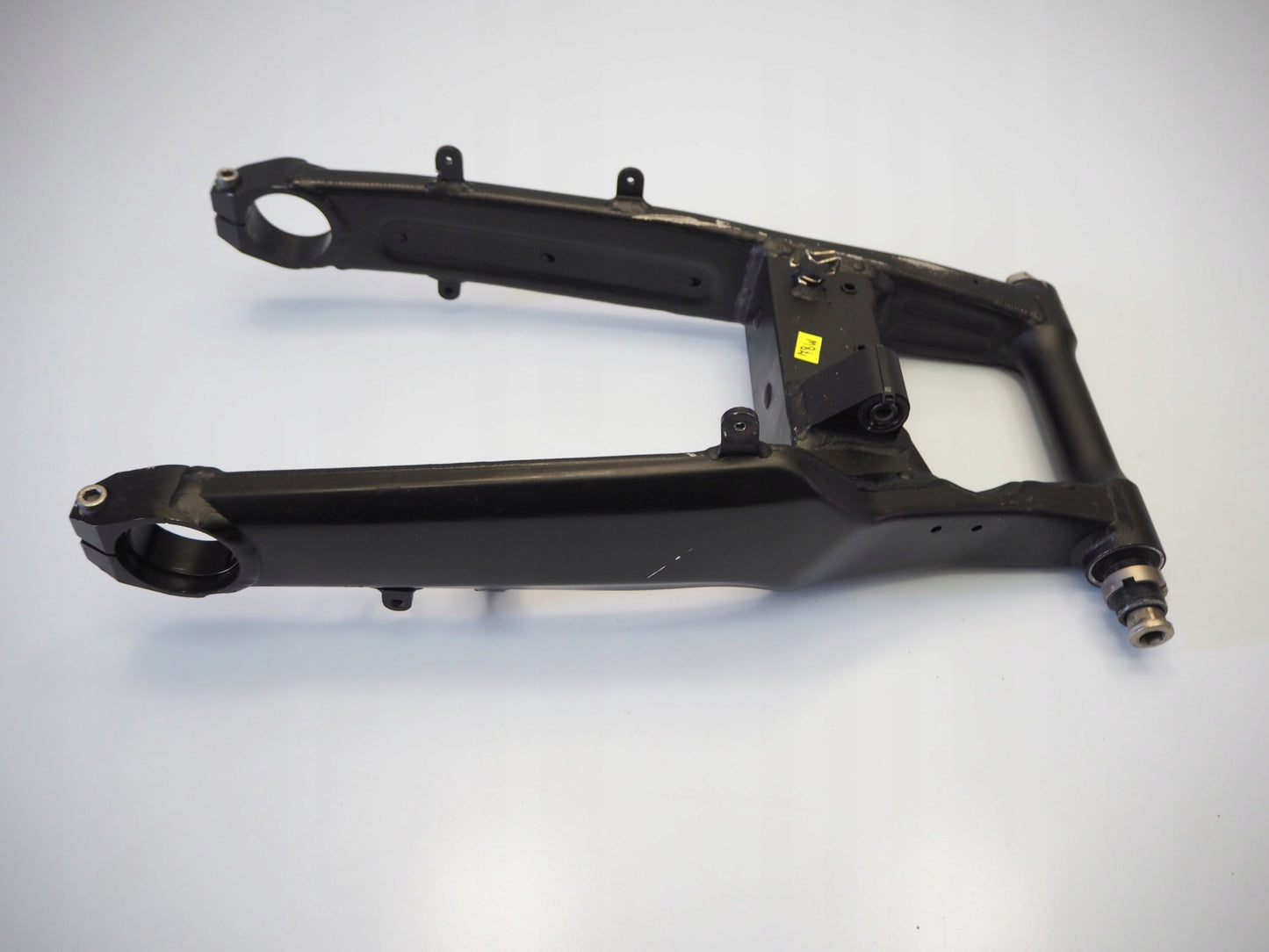 KAWASAKI Z1000 14-19 Schwinge Hinterradschwinge swing arm 2