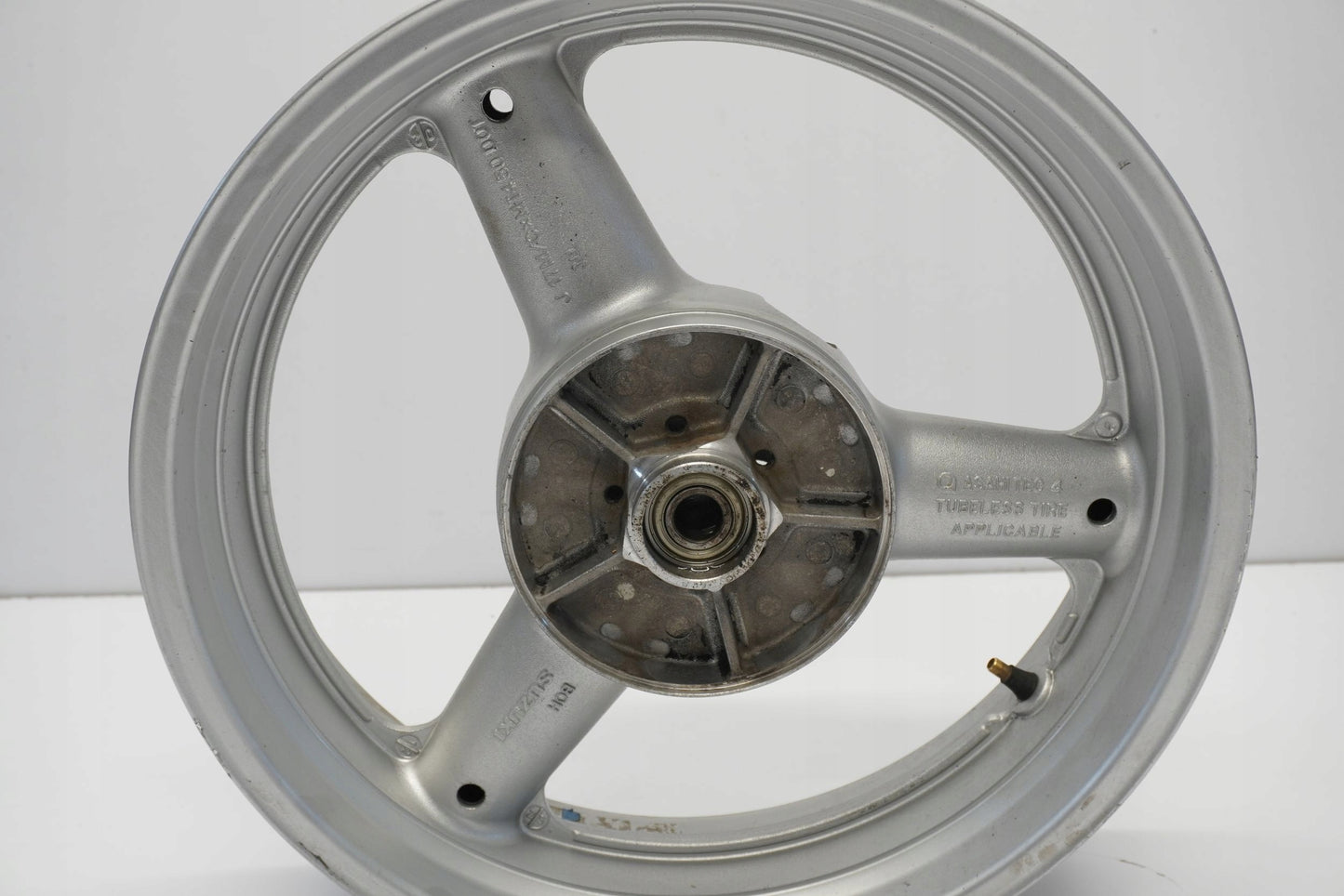 SUZUKI SV 650 03-12 Felge hinten Wheel Hinterrad 9
