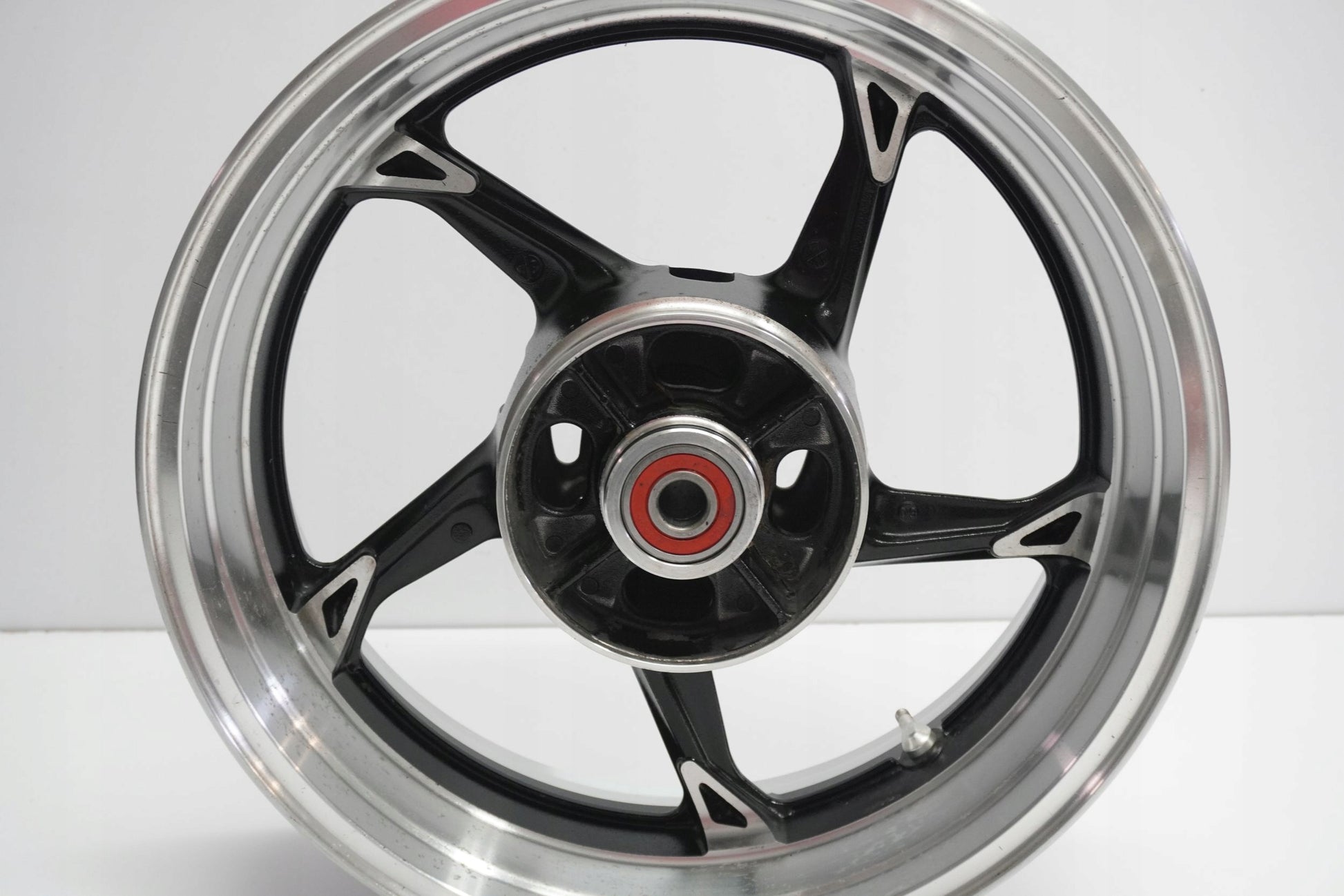 KAWASAKI Z1000 10-13 Felge hinten Wheel Hinterrad 4
