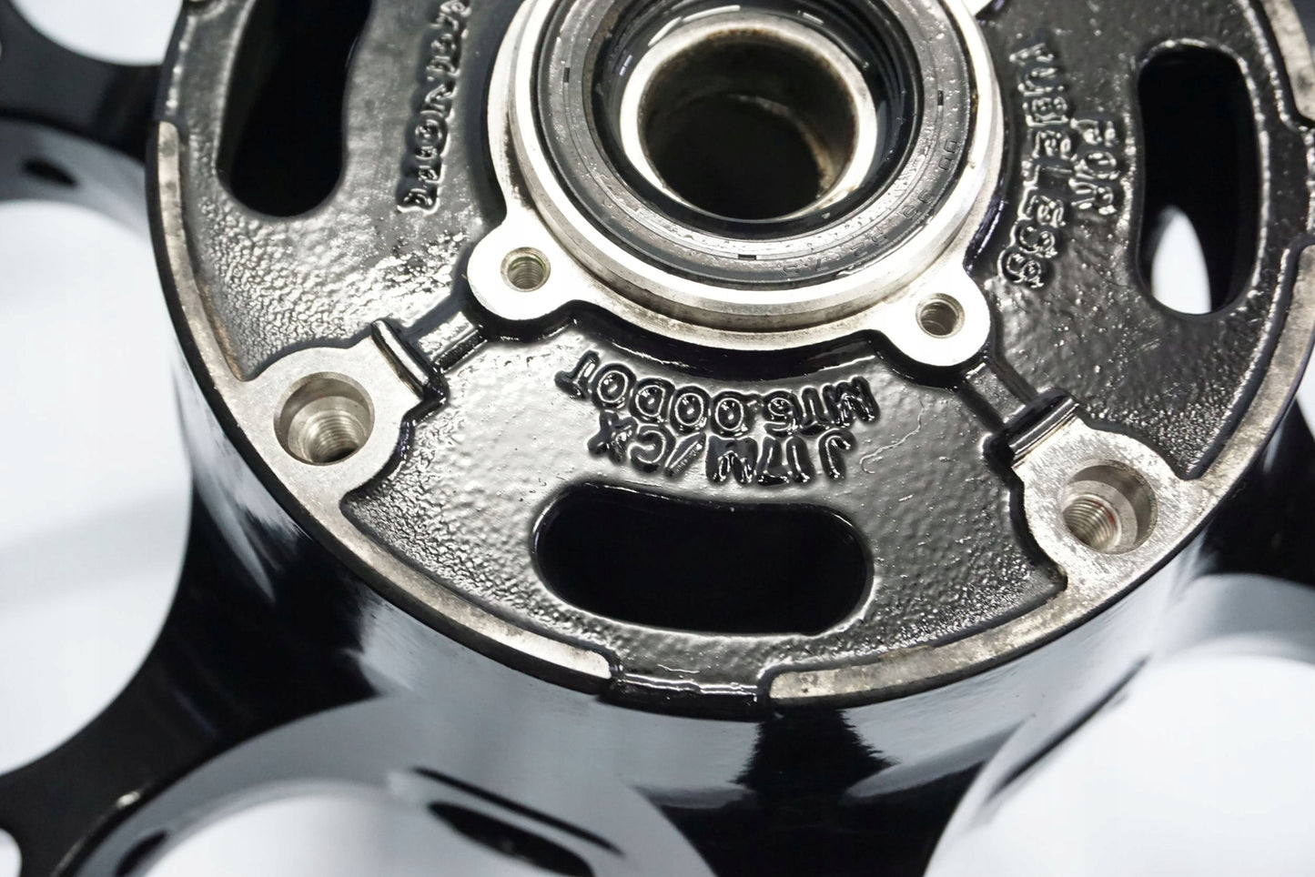 HONDA CBR 1000RR SC59 12-16 Felge hinten Wheel Hinterrad 4