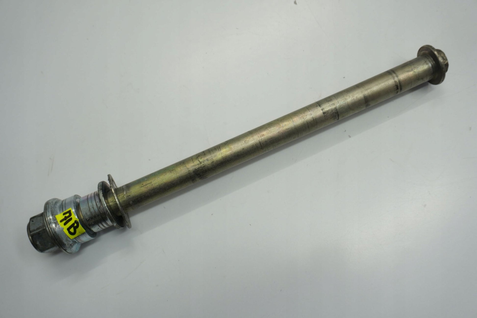 SUZUKI SV 650 X 16- Hinterachse Achse hinten Radachse rear axle 6
