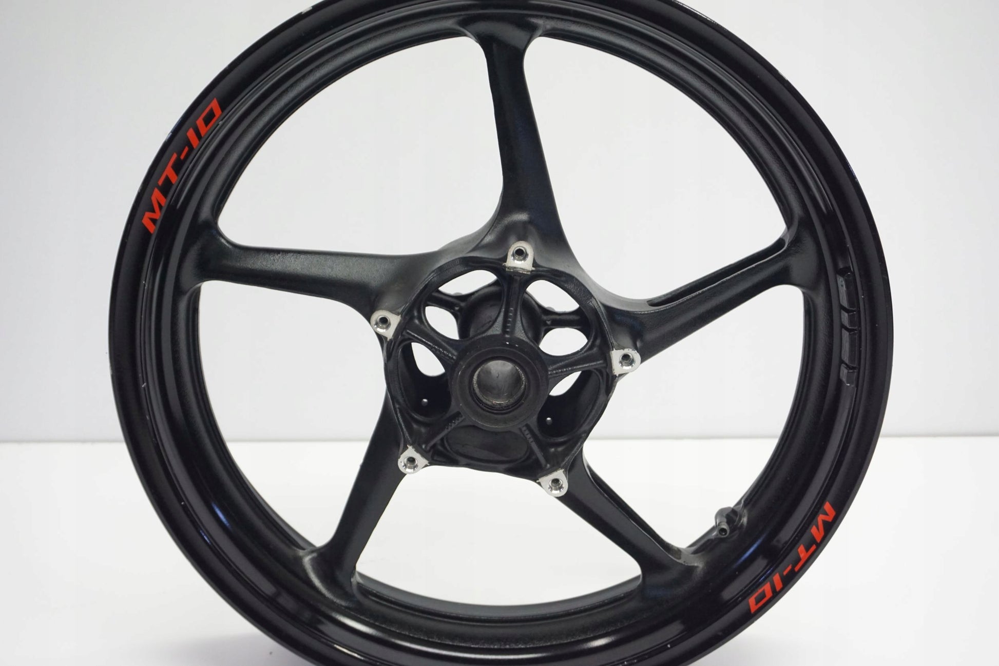 YAMAHA MT-10 16-21 Felge vorne Wheel Vorderrad 8