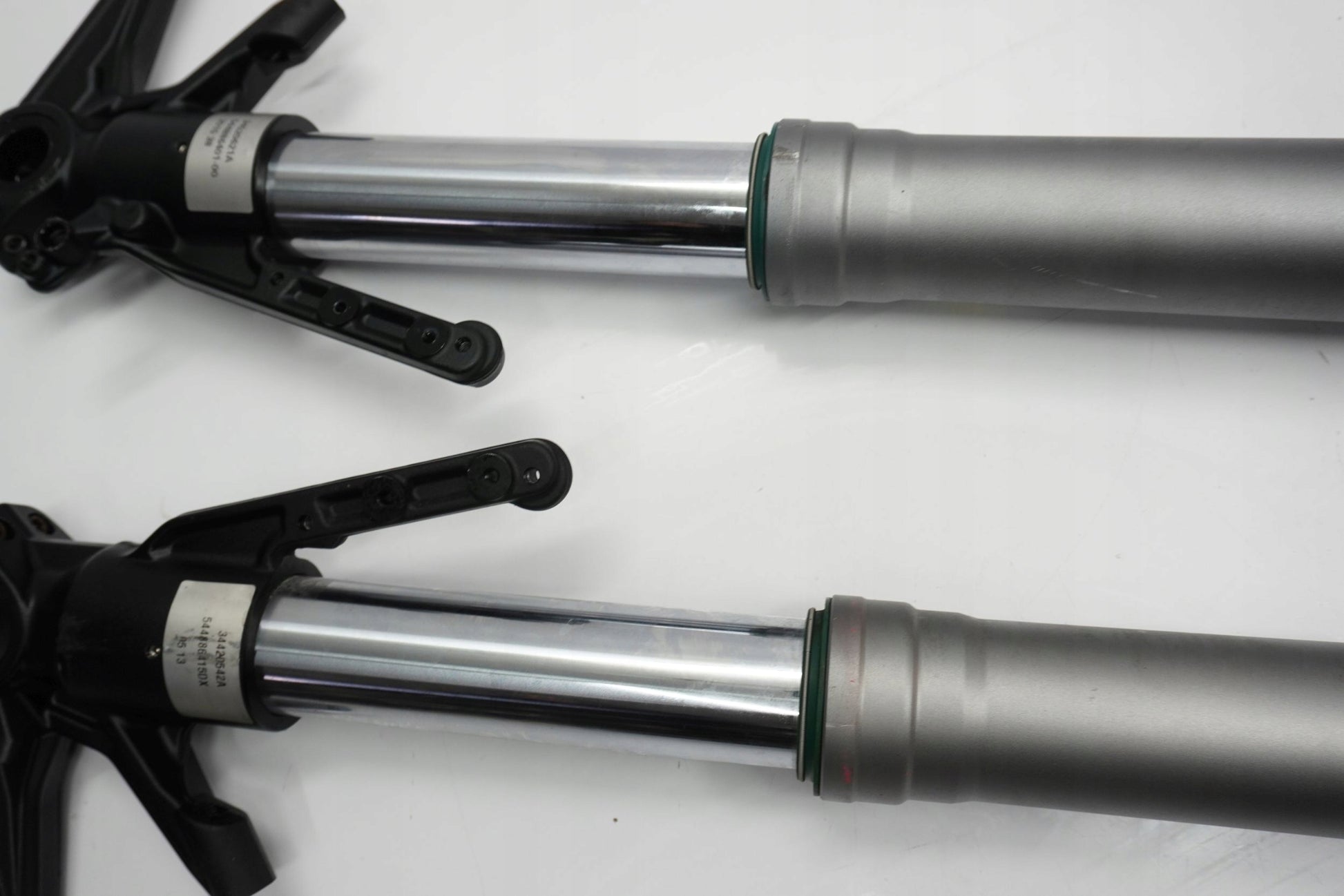 DUCATI MULTISTRADA 1200 S 10-15 Gabel Gabelholme Fork 16