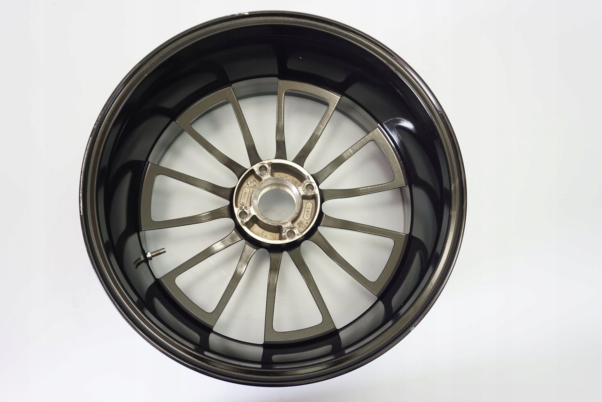 DUCATI DIAVEL 1200 Felge hinten Wheel Hinterrad 7