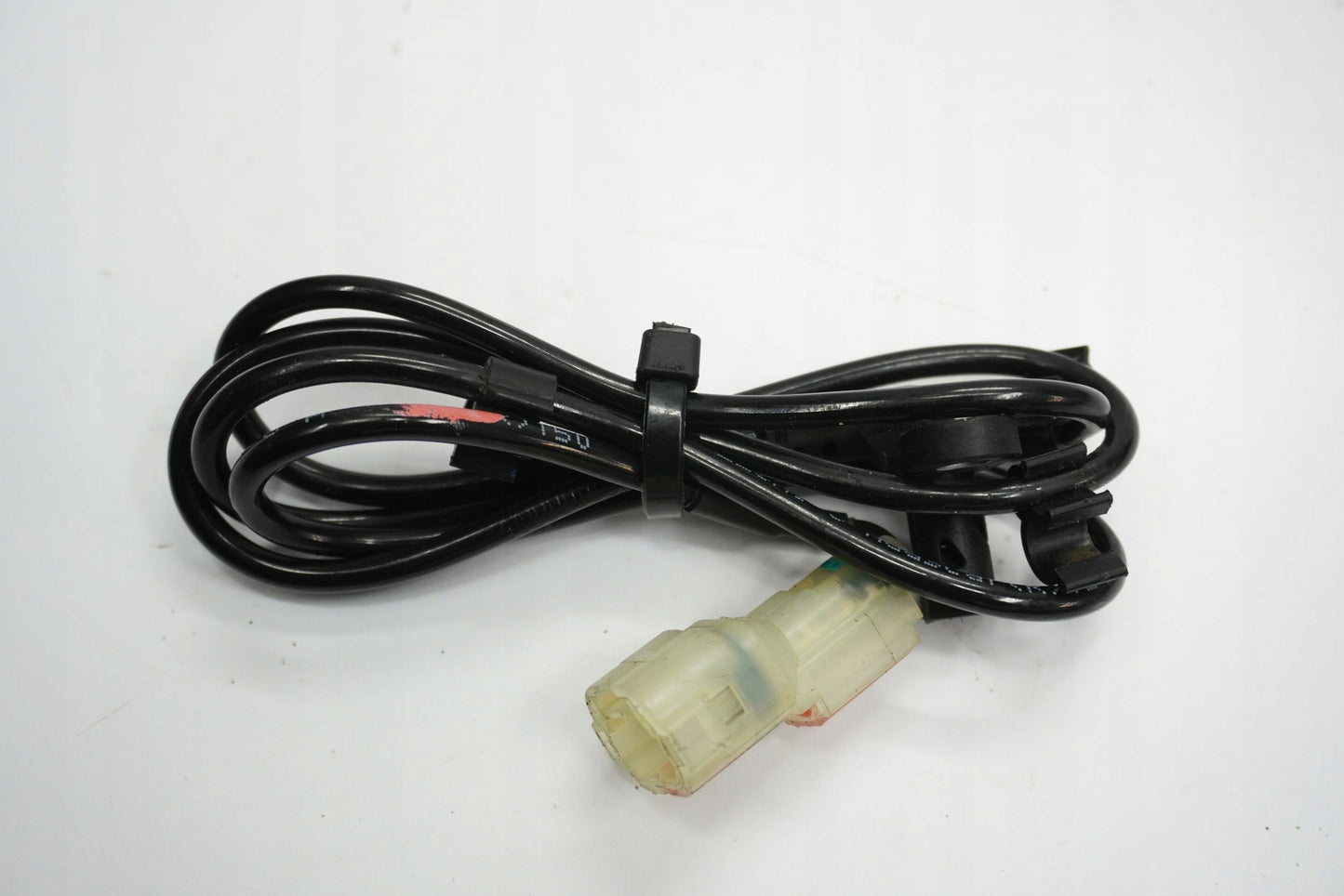 TRIUMPH STREET TRIPLE 660 S 17- ABS Sensor vorne 3