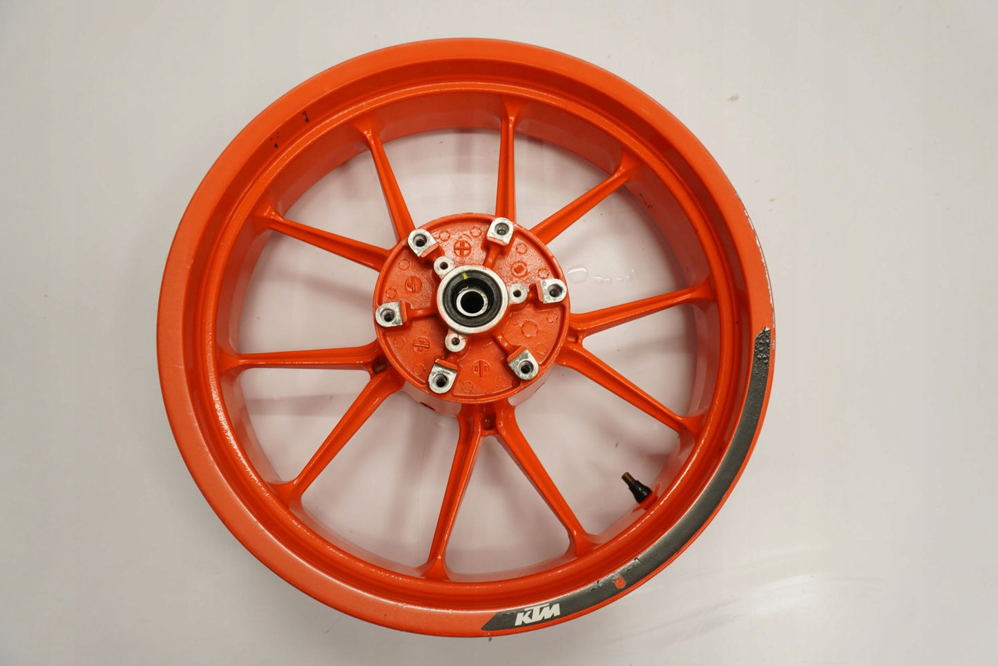 KTM 390 DUKE 17-23 Felge hinten Wheel Hinterrad 2