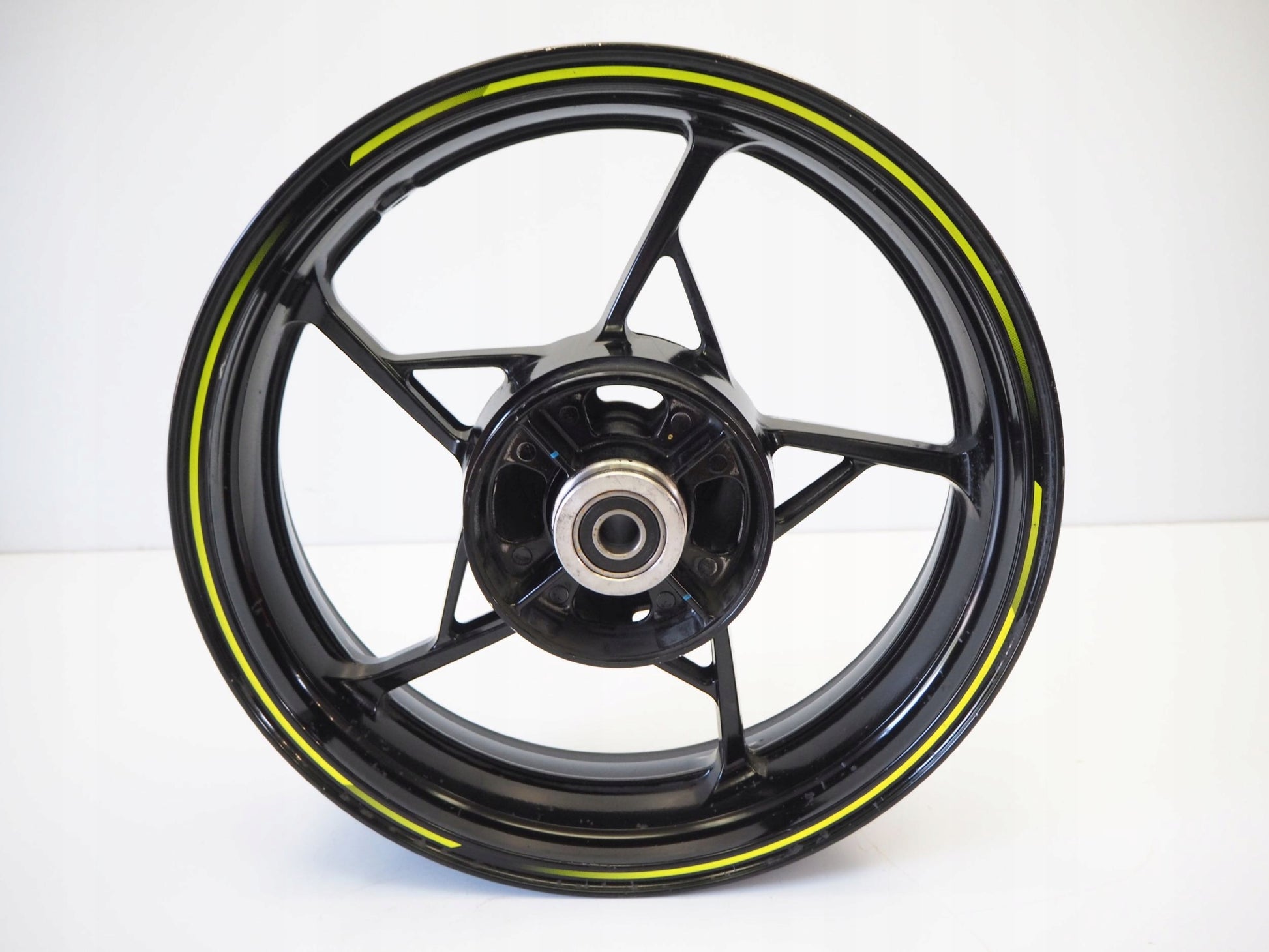 KAWASAKI Z 650 17-19 Felge hinten Wheel Hinterrad 9