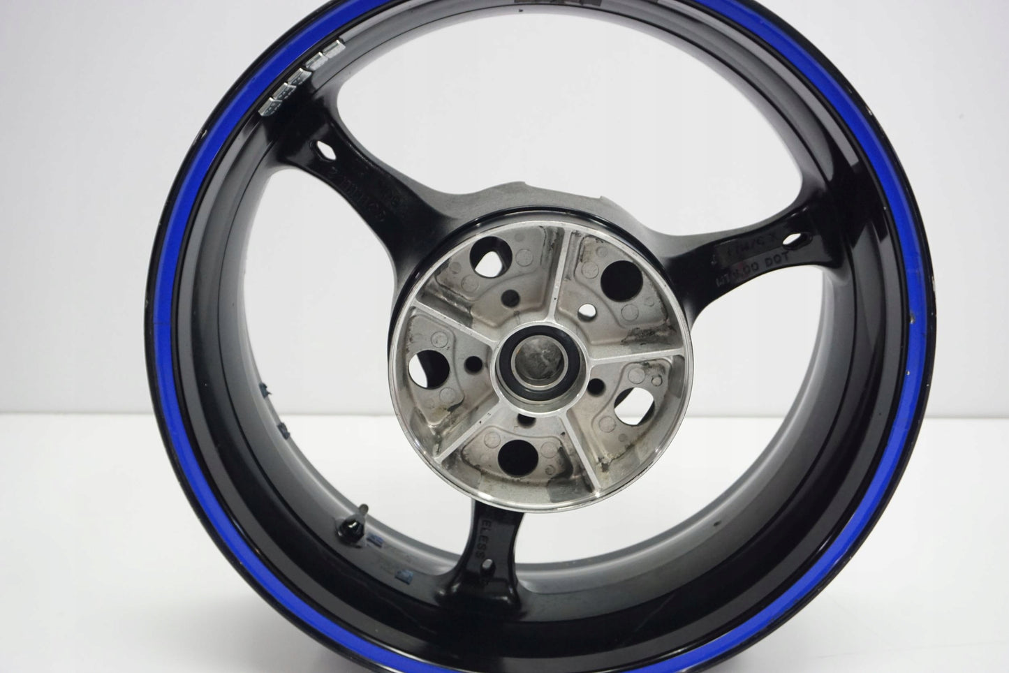 SUZUKI GSX-R 1000 K7-K8 Felge hinten Wheel Hinterrad 4