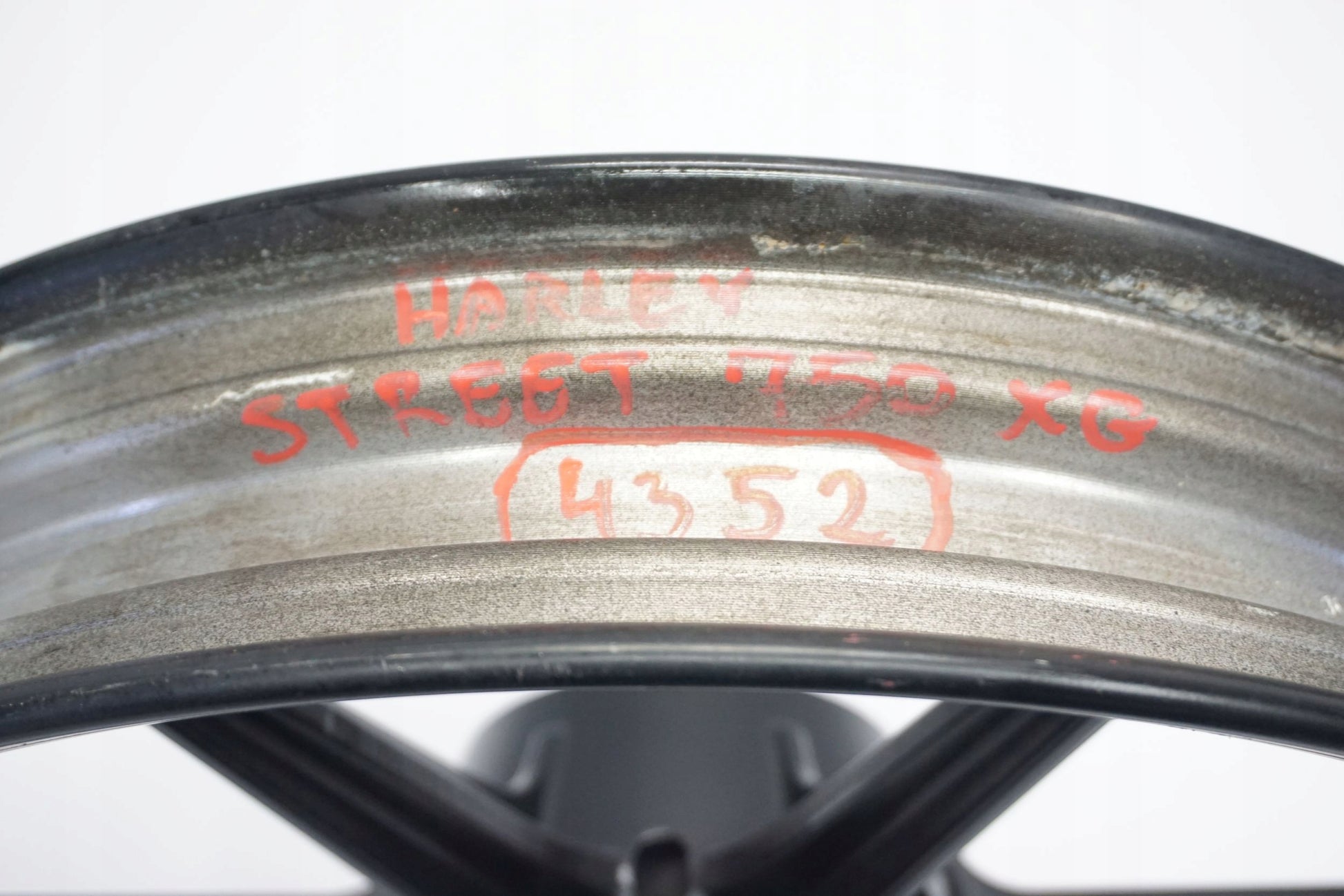 HARLEY DAVIDSON STREET 750 XG 14-16 Felge vorne Wheel Vorderrad 5
