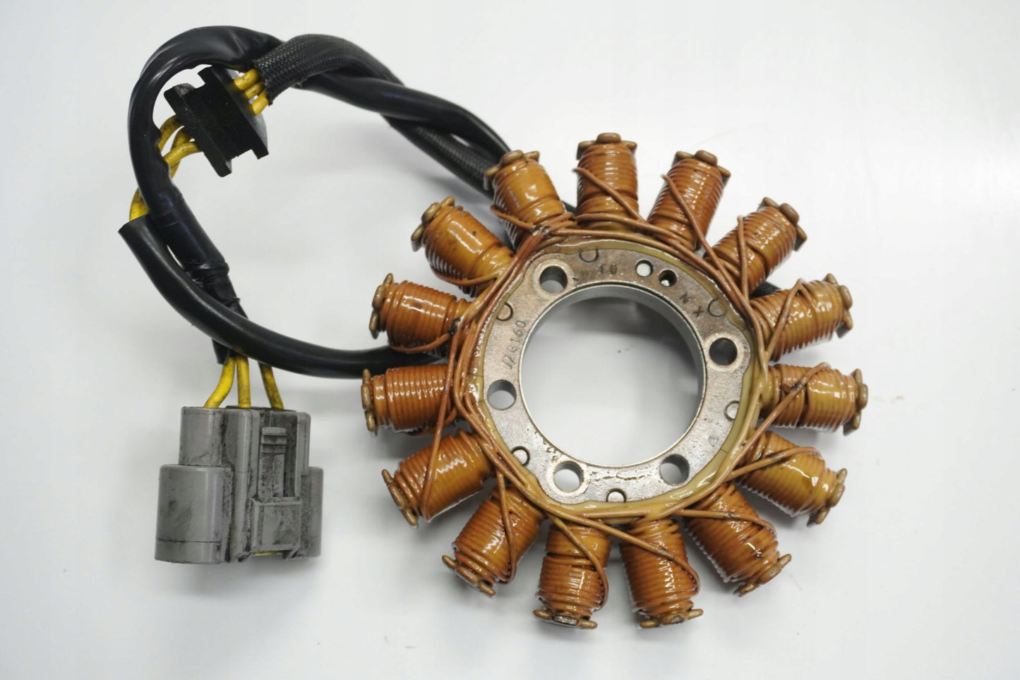 DUCATI 1199 PANIGALE 12-15 Lichtmaschine Stator Generator Lima Alternator 4