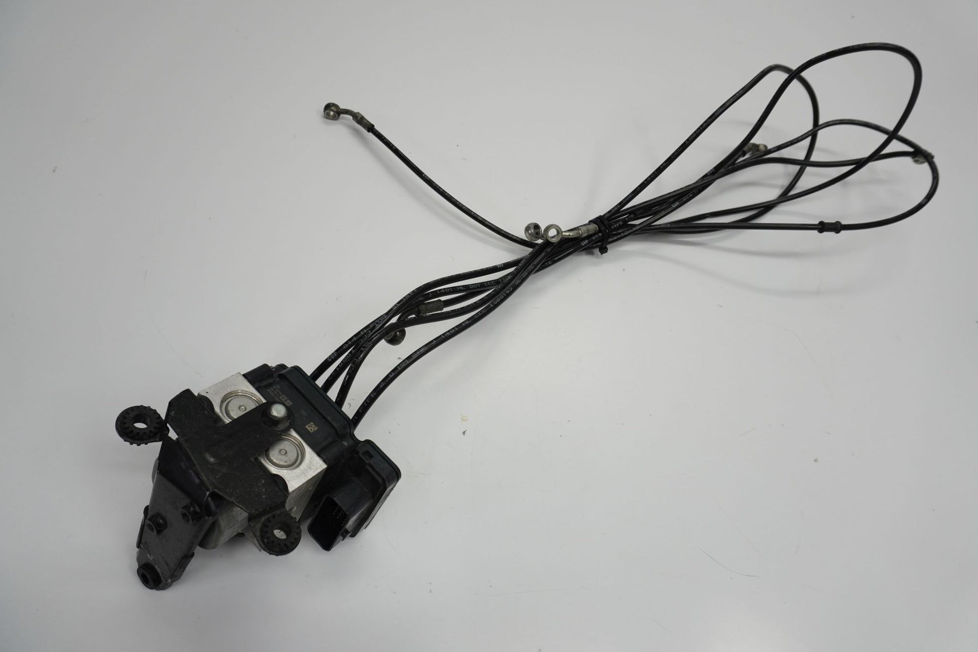 DUCATI MULTISTRADA 1200 Enduro 16-18 ABS Pumpe Druckmodulator 2