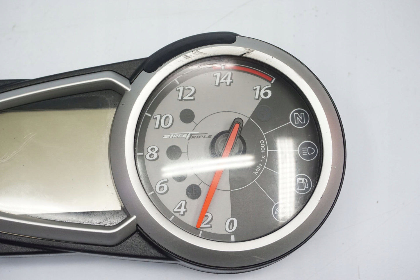 TRIUMPH STREET TRIPLE 675 07-12 Tacho Tachometer Cockpit Speedometer 2