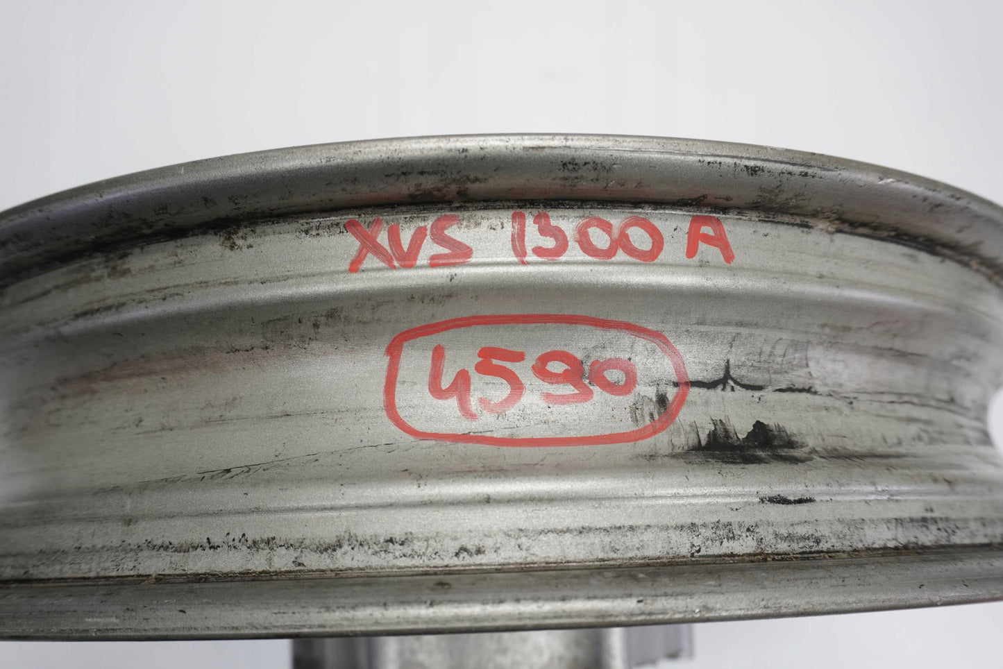 YAMAHA XVS 1300 A MIDNIGHT STAR 07-15 Felge vorne Wheel Vorderrad 10