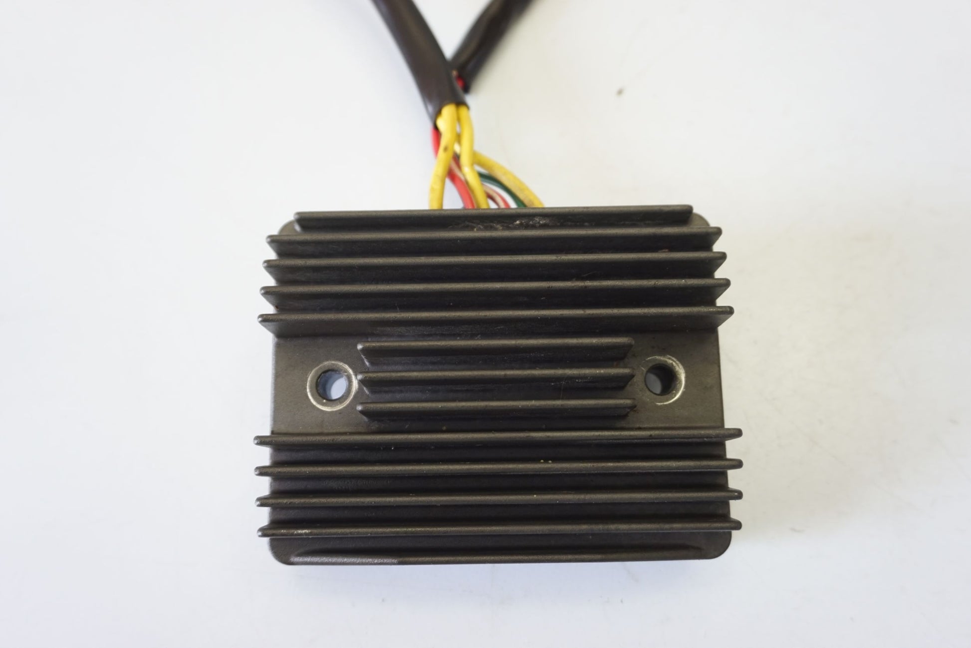 MOTO GUZZI V9 ROAMER Spannungsregler Gleichrichter Rectifier Voltage Regulator 8