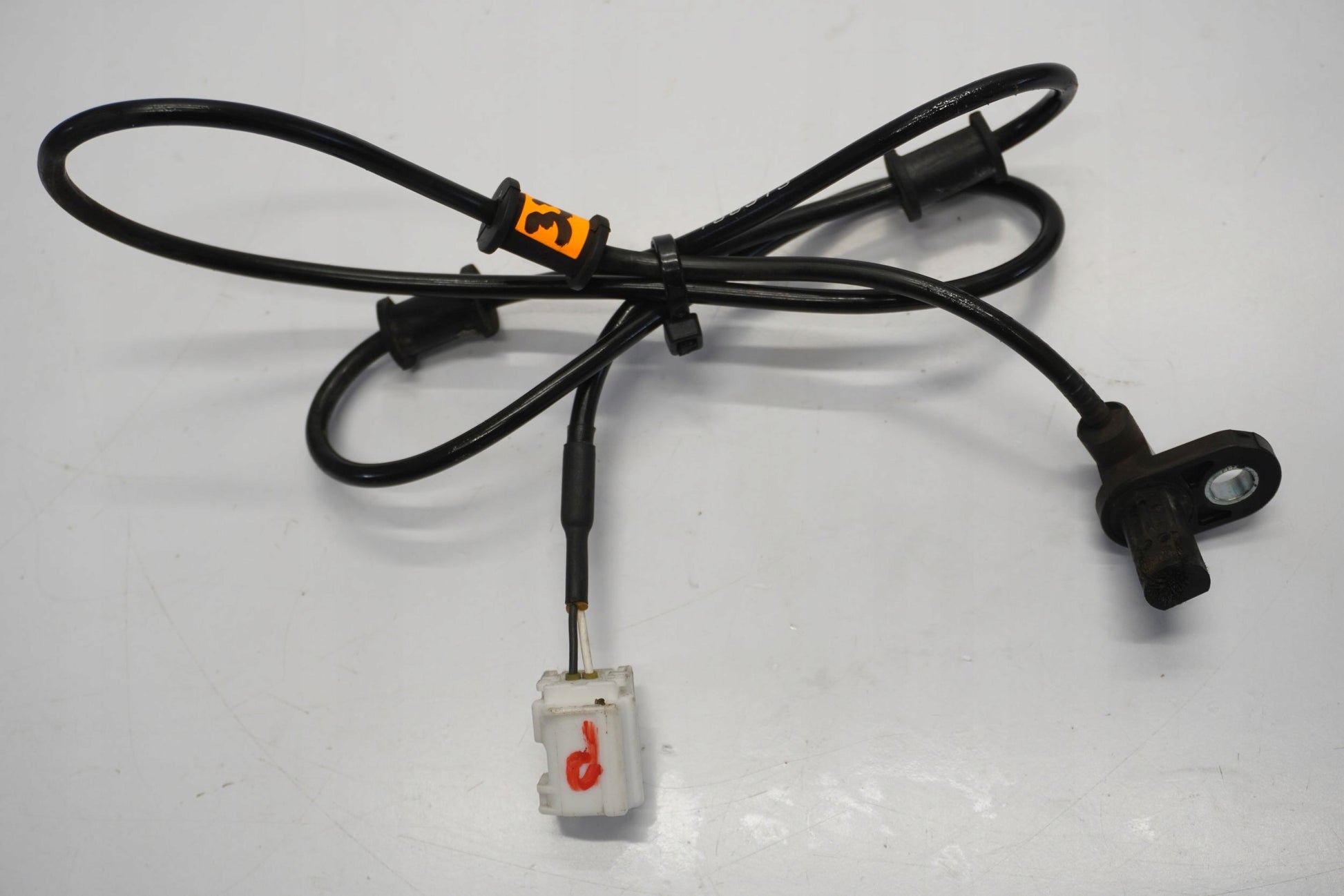 YAMAHA X-MAX 300 17- ABS Sensor vorne 2